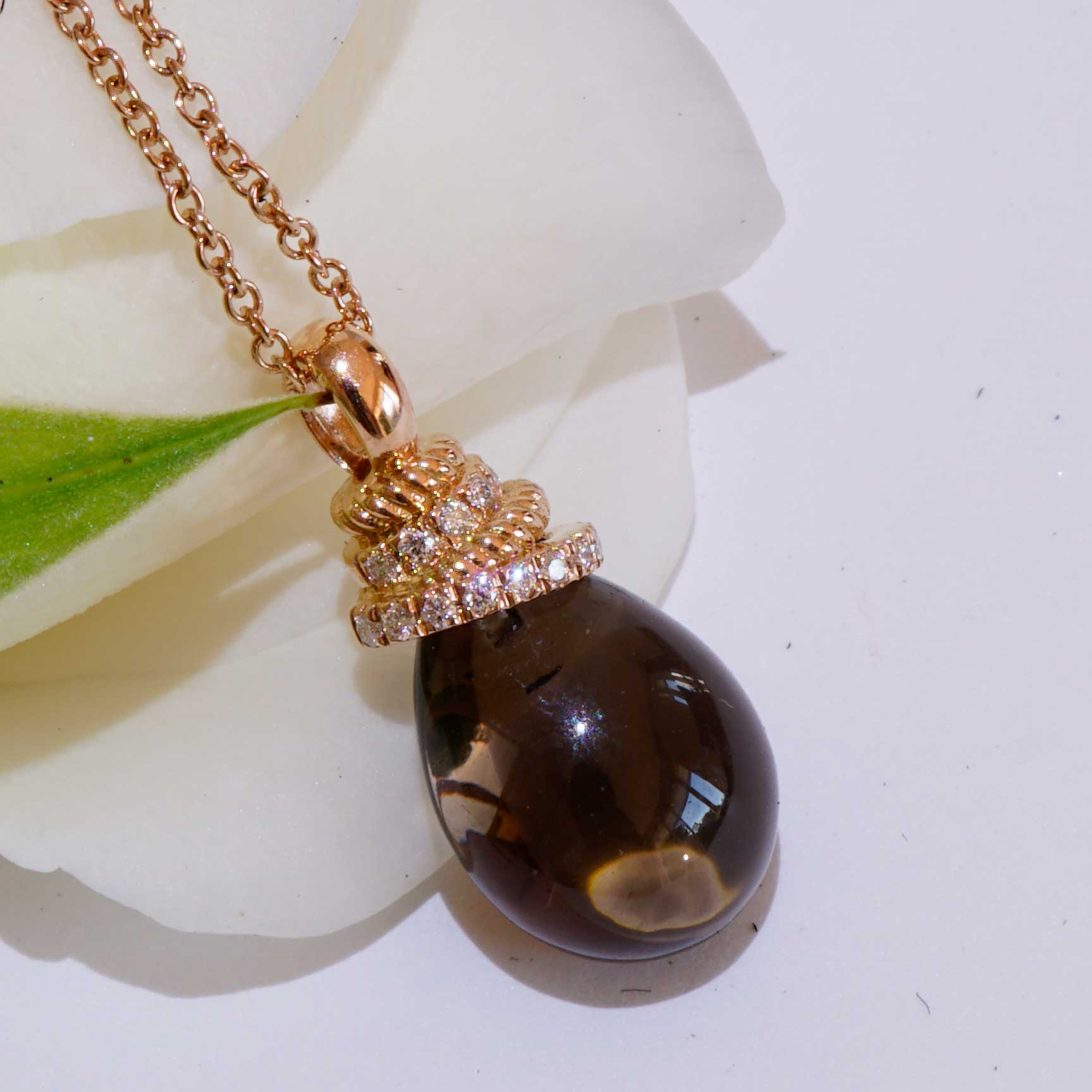 For sailors... Smoky Quartz Brilliant Pendant with Chain 750 Rose Gold... delicate Knot Shape with Drop