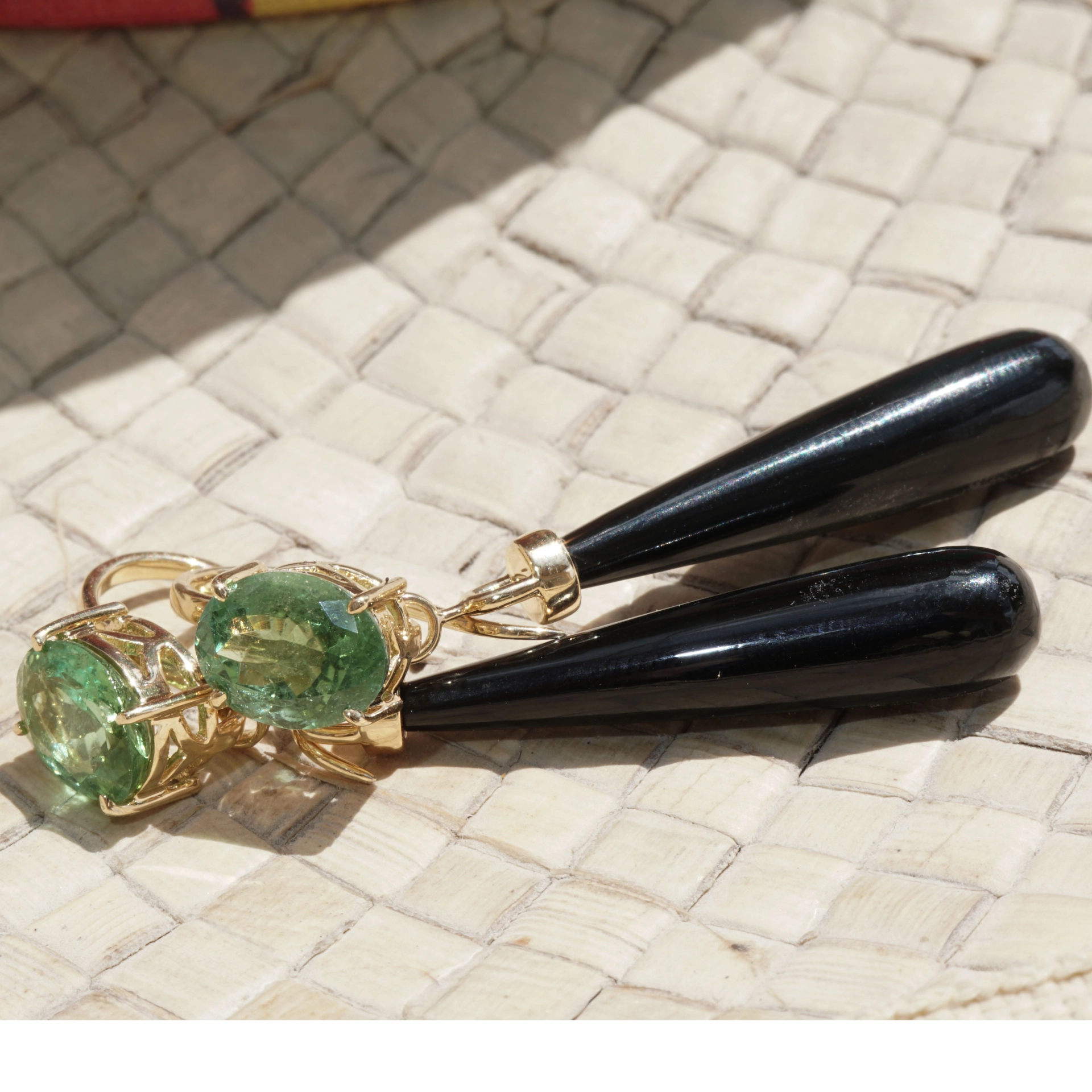 Mandarin Garnet Amazonite Earrings 18 kt Yellowgold...such a Fun