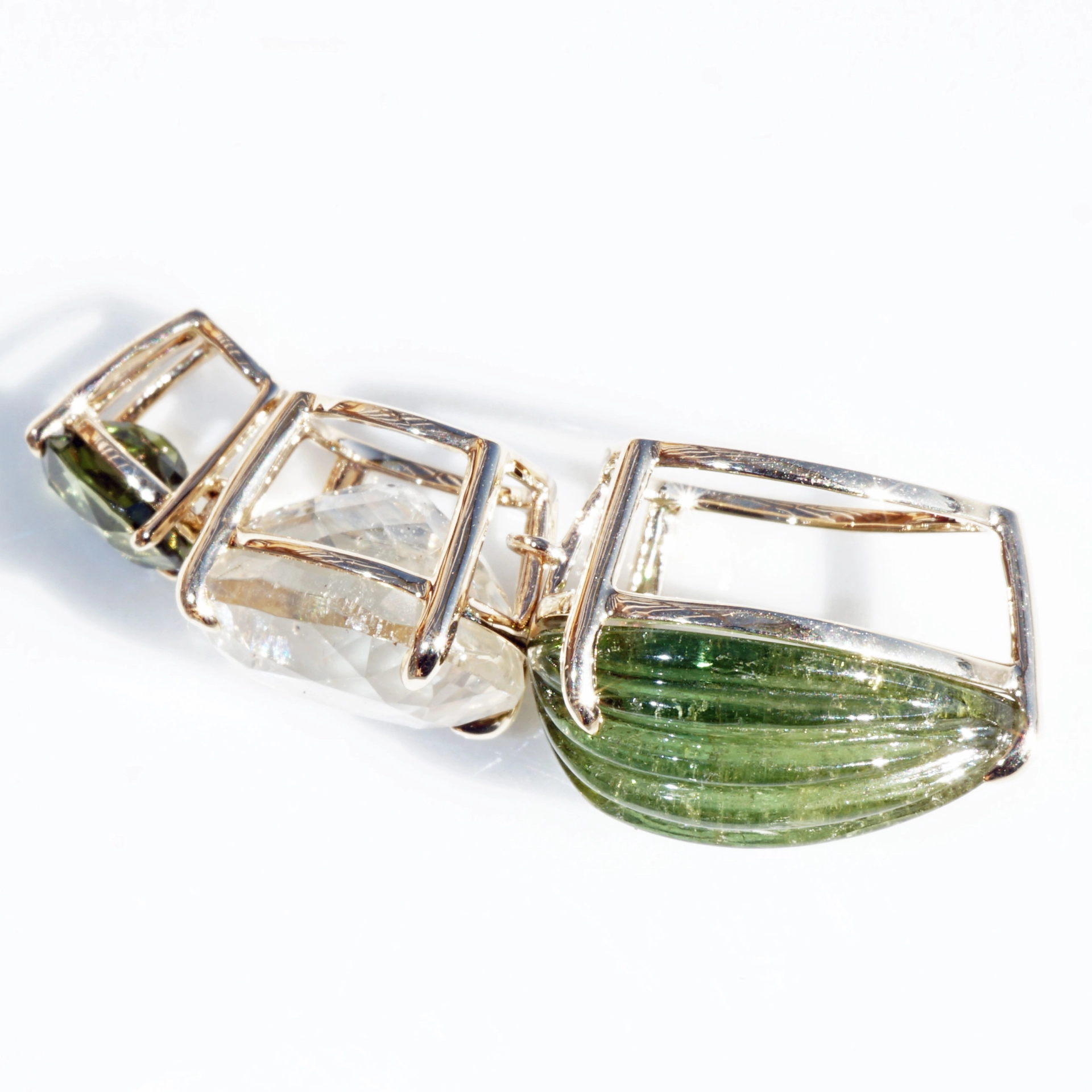 Tourmalin Pendant 18 kt Yellow Gold....to fall in love with the Color Green