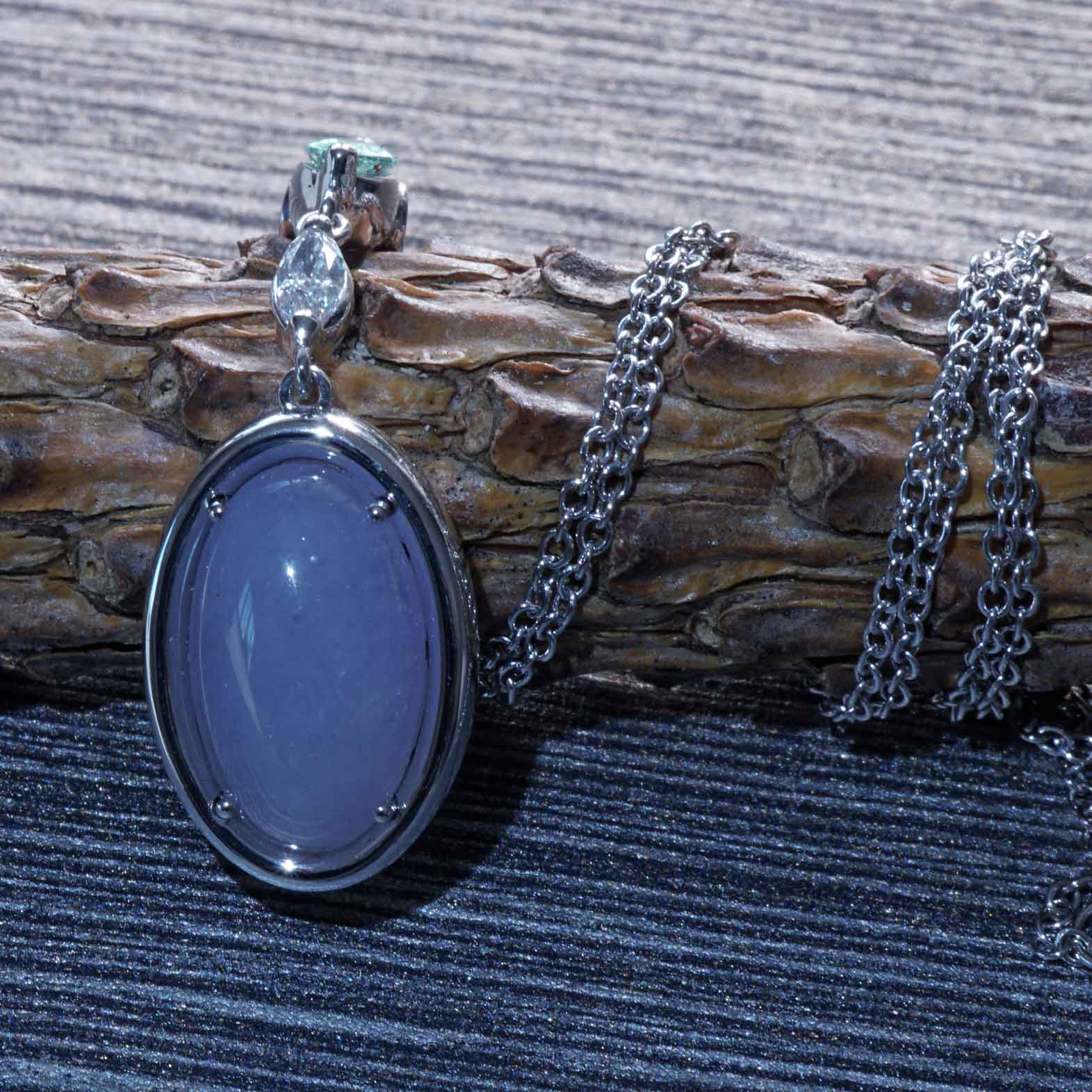 Paraiba Tourmaline Jade Brilliant Necklace 5 ct 0.27 ct 0.11 lavender combined with swimming poolteal... Exciting