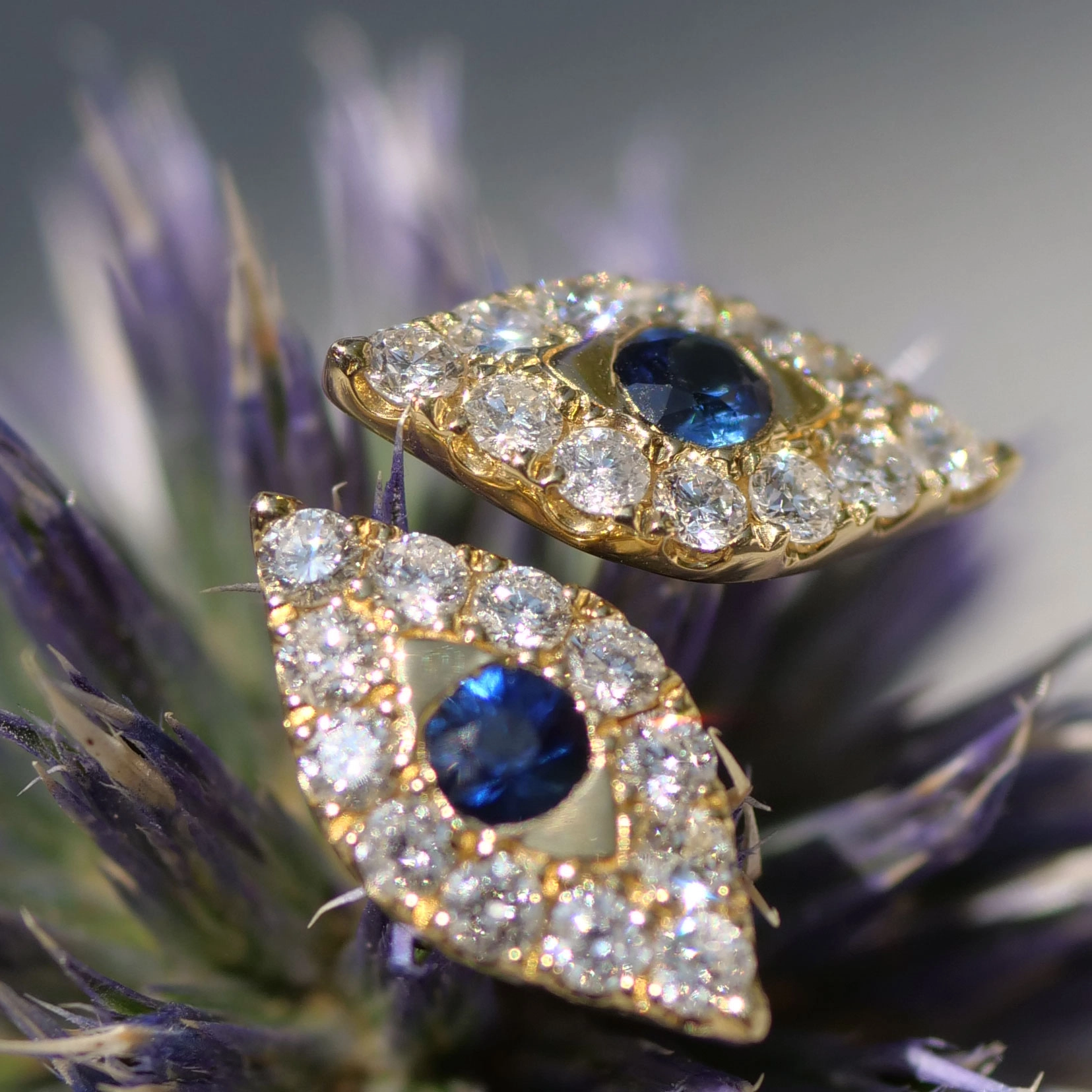 Just a nice Shape...Navette Earrings 18 kt Gold fine Gems