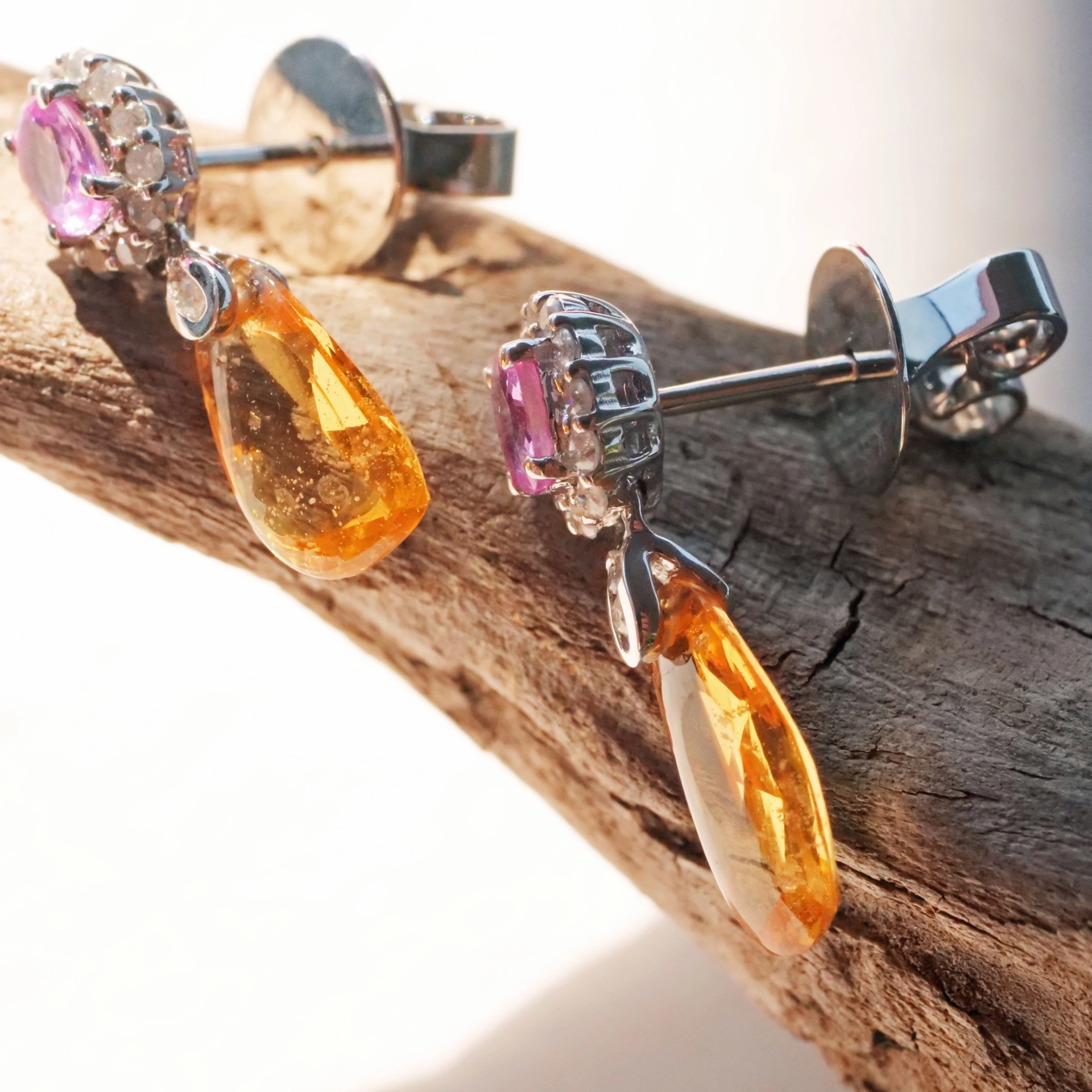 Pink and Yellow Sugarloaf Saphire with Diamond Earrings 18 kt Yellow Gold