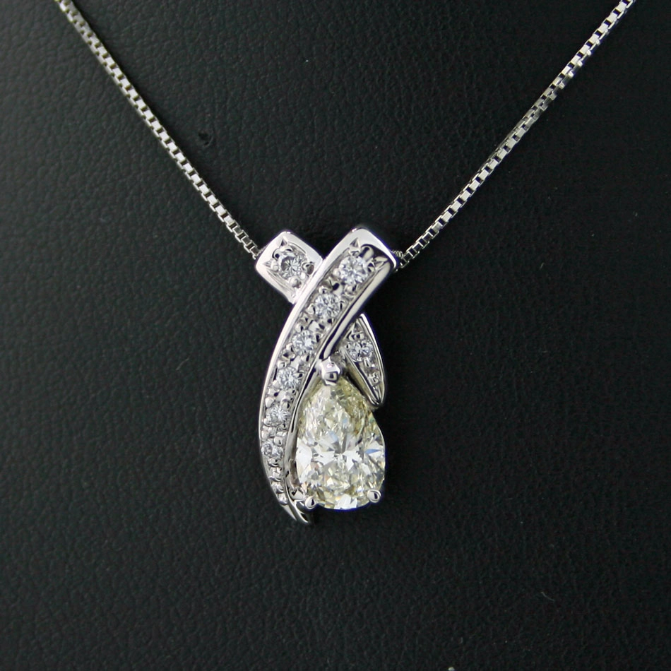 Brillant-Anhänger in 900/-Platin, Kette in 850/-Platin