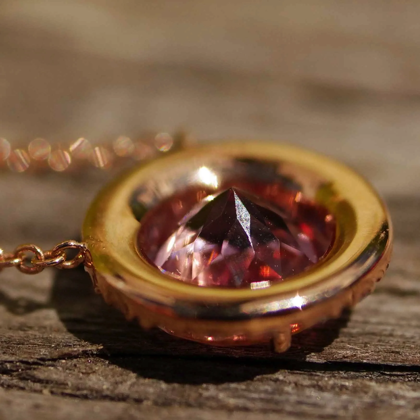 Tourmaline Brilliant Necklace 750 Rose Gold... Pink to fall in love with.... an eye-catcher and mood maker