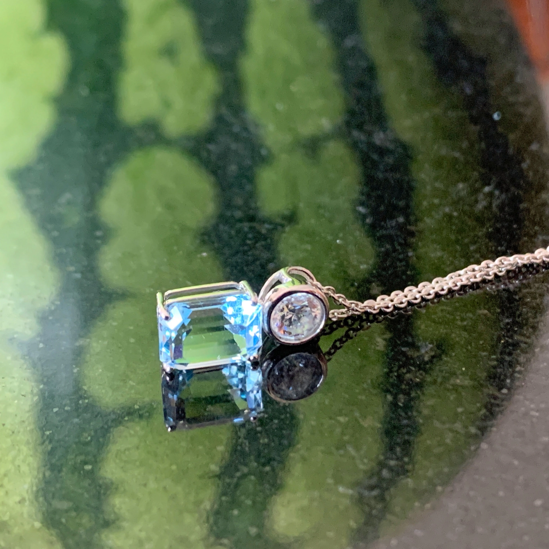 Aquamarin Brillant Anhänger m. Kette 750er Weissgold 1.82 ct 0.42 ct....blue ice