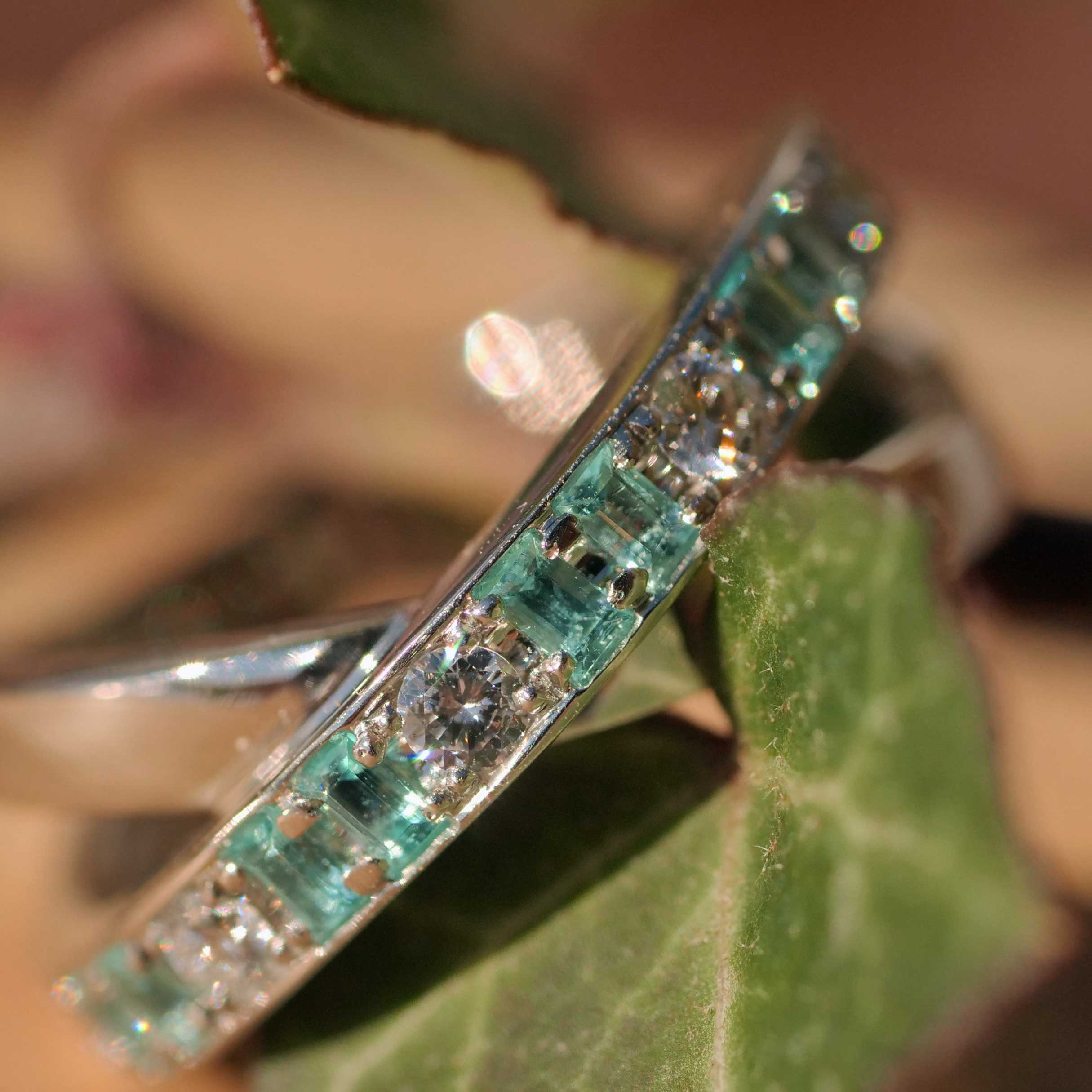 TOP Selection Paraiba Brilliant Ring 0.17 ct 0.16ct 950 Platinum with particularly pure Gemstones