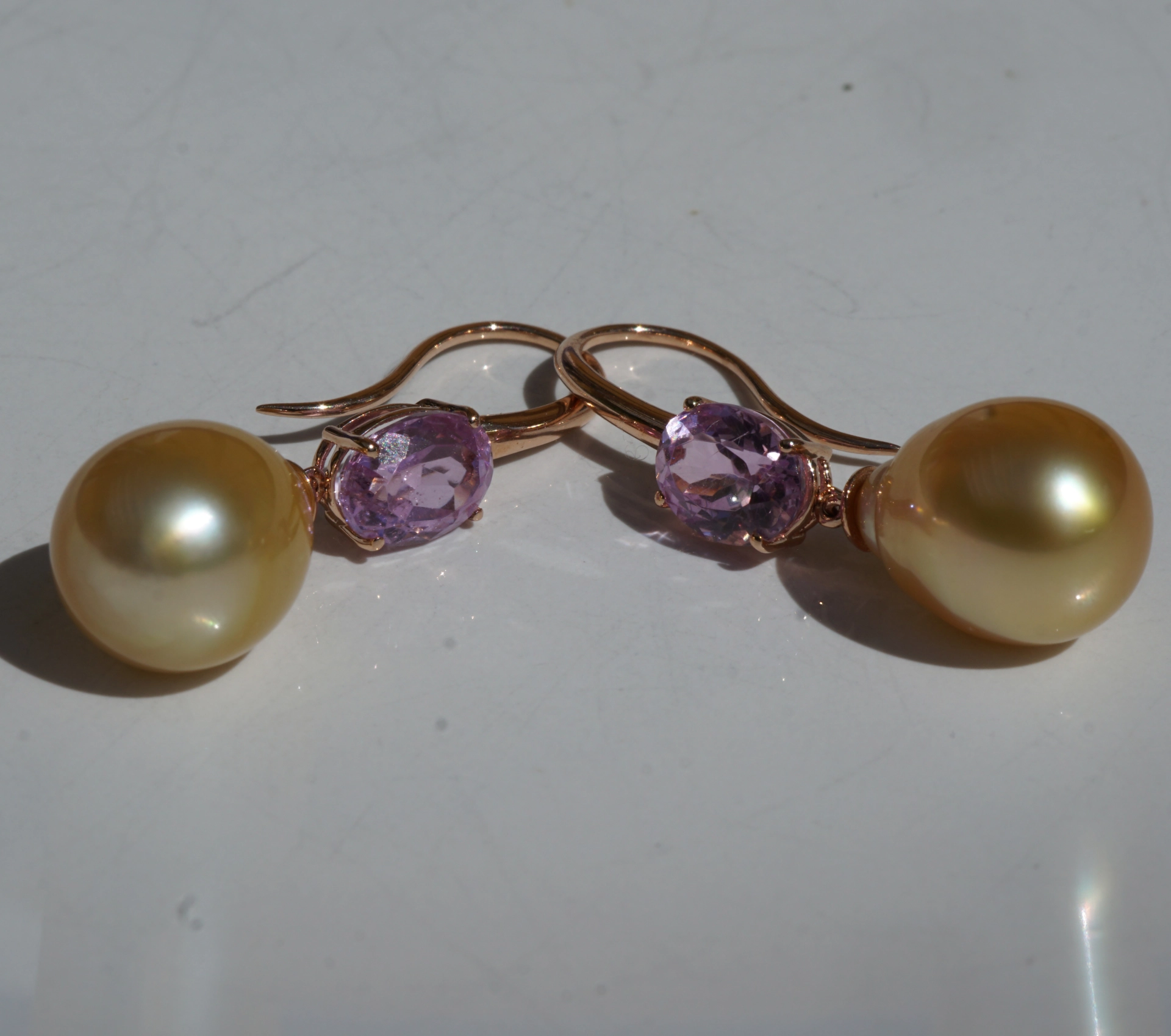 Kunzit Südsee Zuchtperl Ohrhänger AAA Lüster top 750er Rosegold ... es weht ein Frühlingsduft