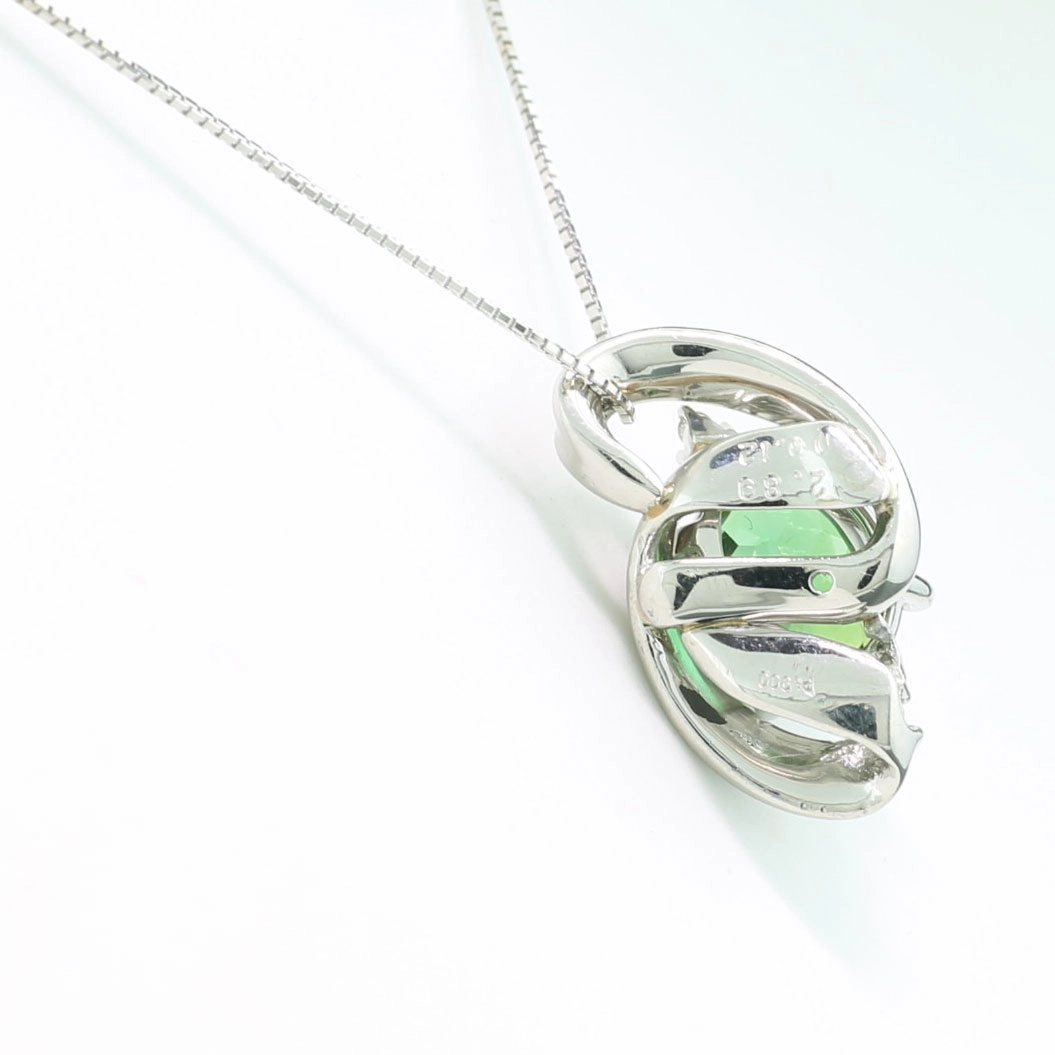 Tourmaline Brilliant Pendant with chain 900 Platinium