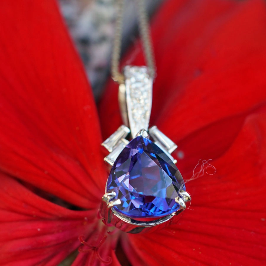 Tansanit Brillant Anhänger mit Kette 900/850er Platin