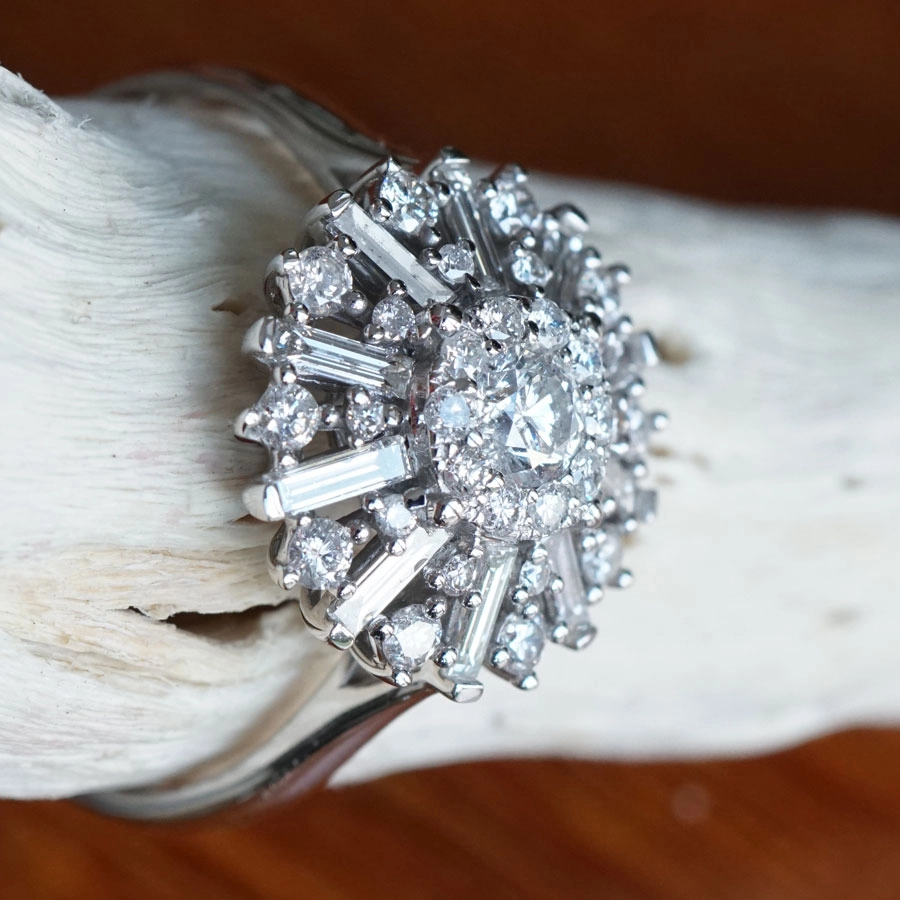 Diamond Ring 18 kt White Gold Snowflake