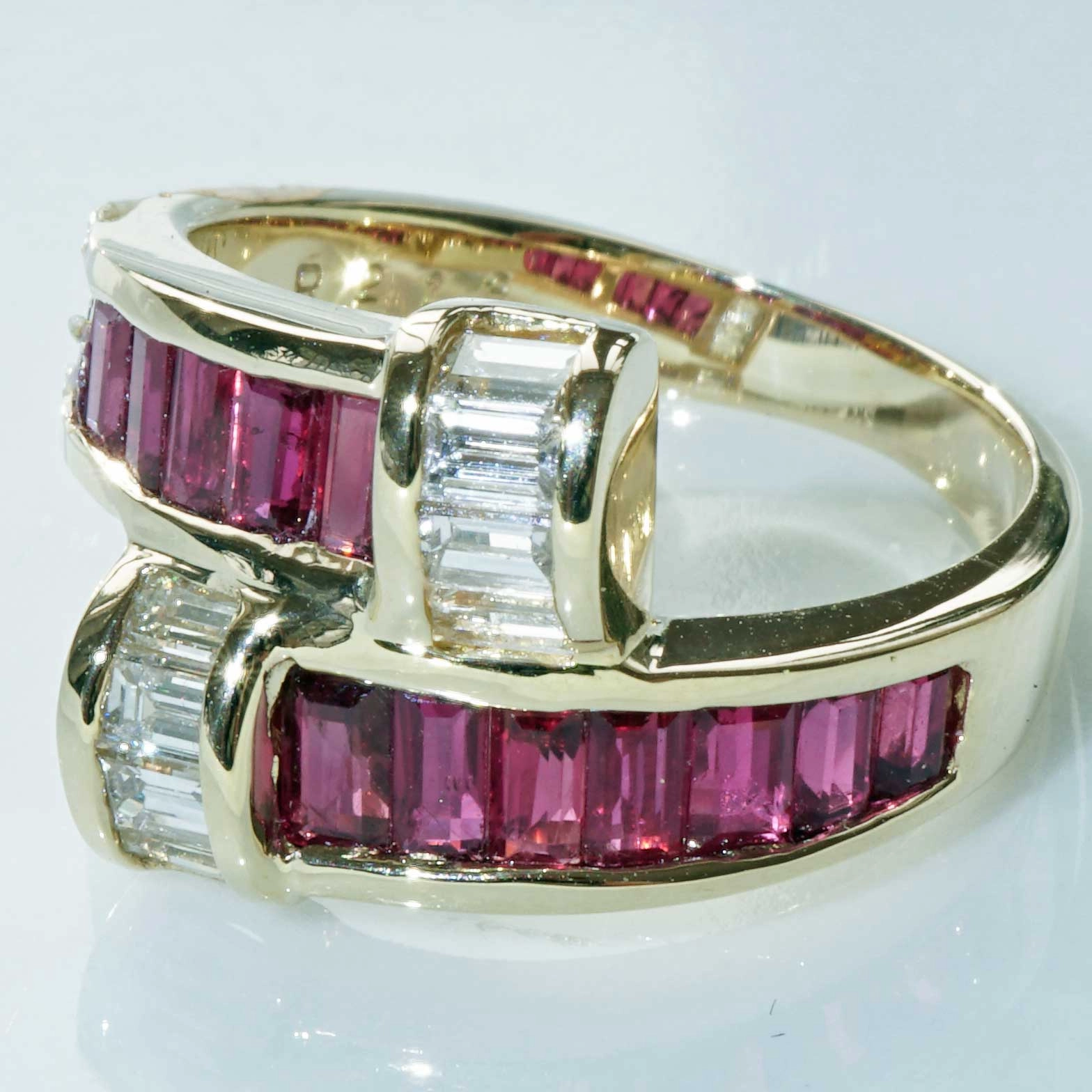 Ruby Brilliant Ring 18 kt Yellow Gold 2.213 ct 0.58 ct...Rubies without End