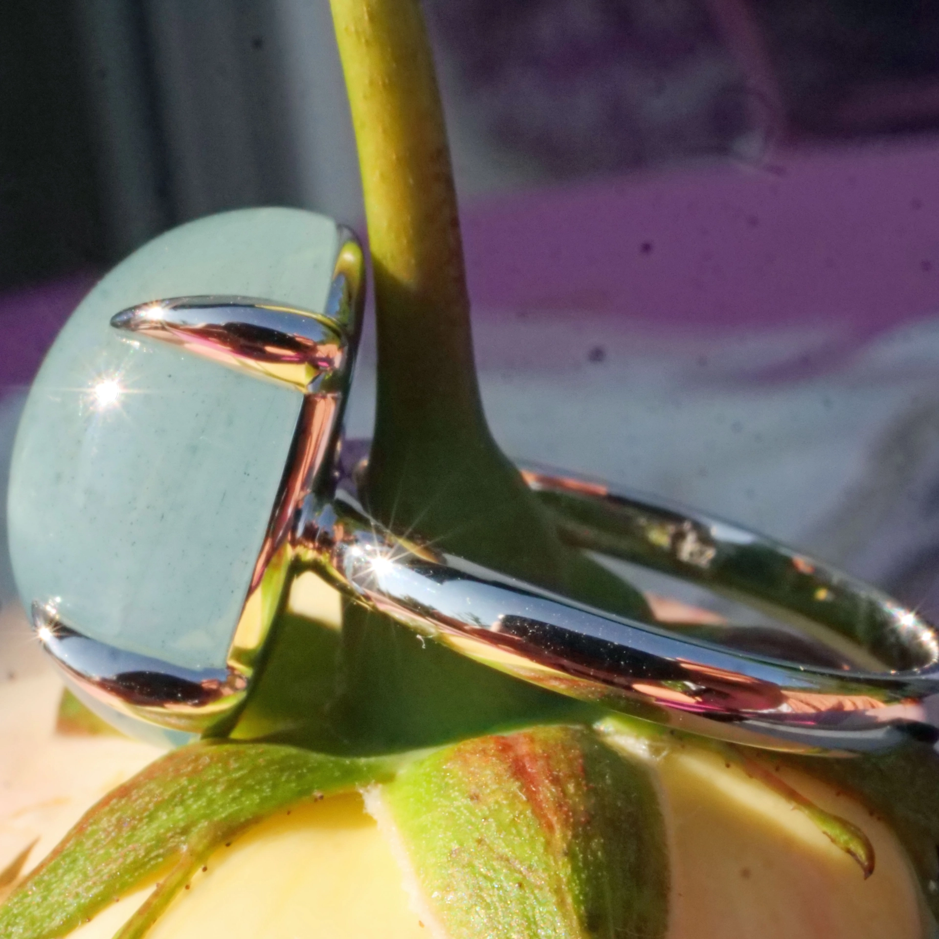 Aquamarin Ring 18 kt White Gold ...magic Light