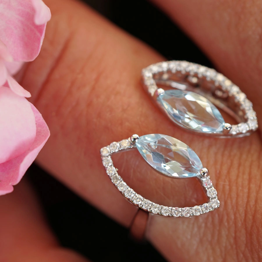 Brilliant Topaz Ring 0.15 ct 750 Whitegold  TOP MODERN
