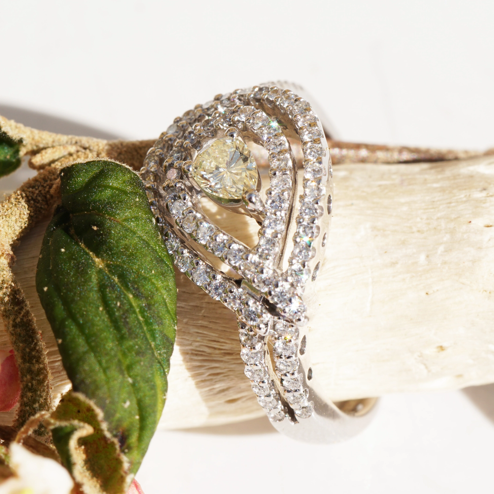 Diamond Drop Ring 18 kt White Gold 0.62 ct...ready for the Gala Diner