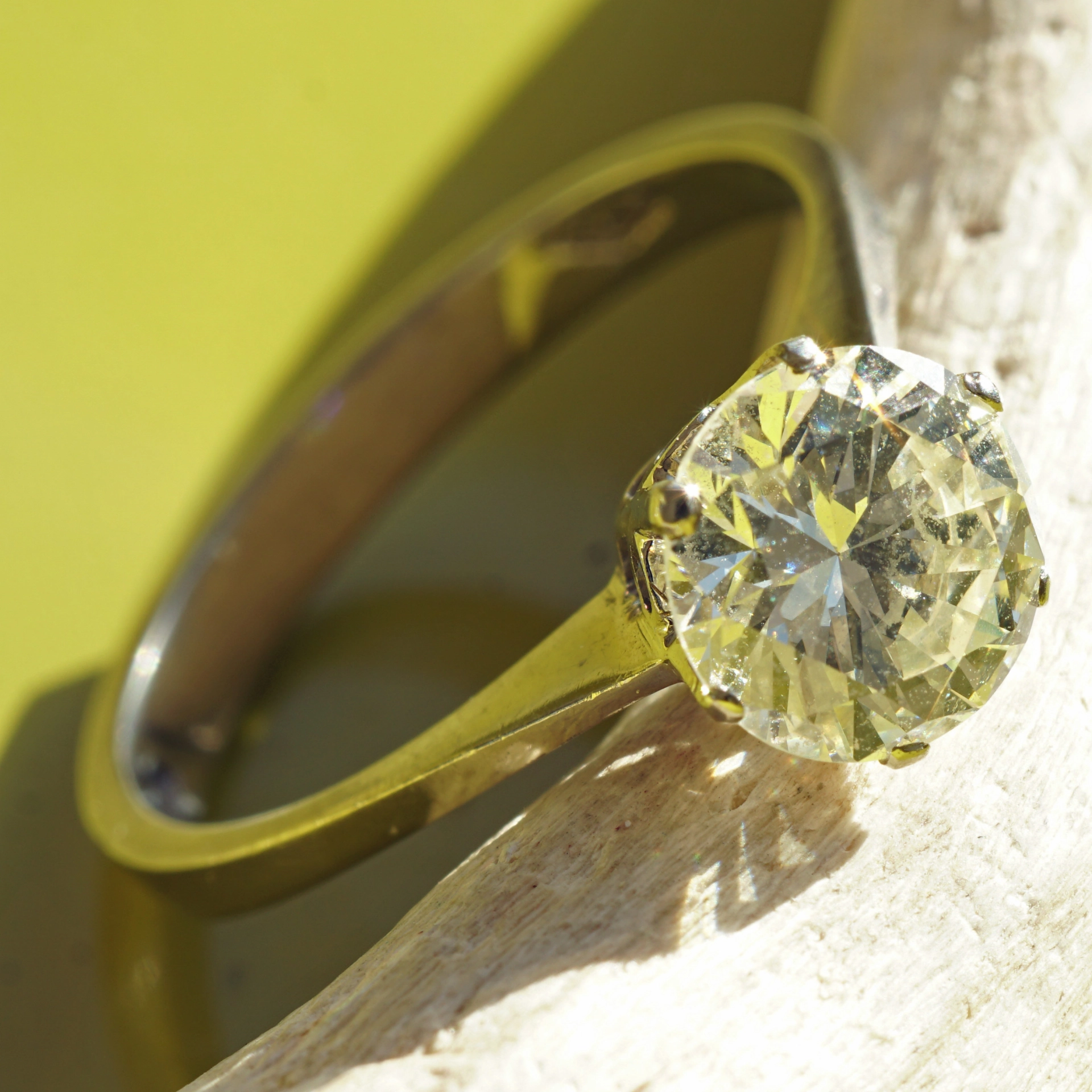 Brillant Ring 1.50 ct W-TCR / Lupenrein-VVS 7,4 mm D. Schliff sehr gut, 750er Weissgold