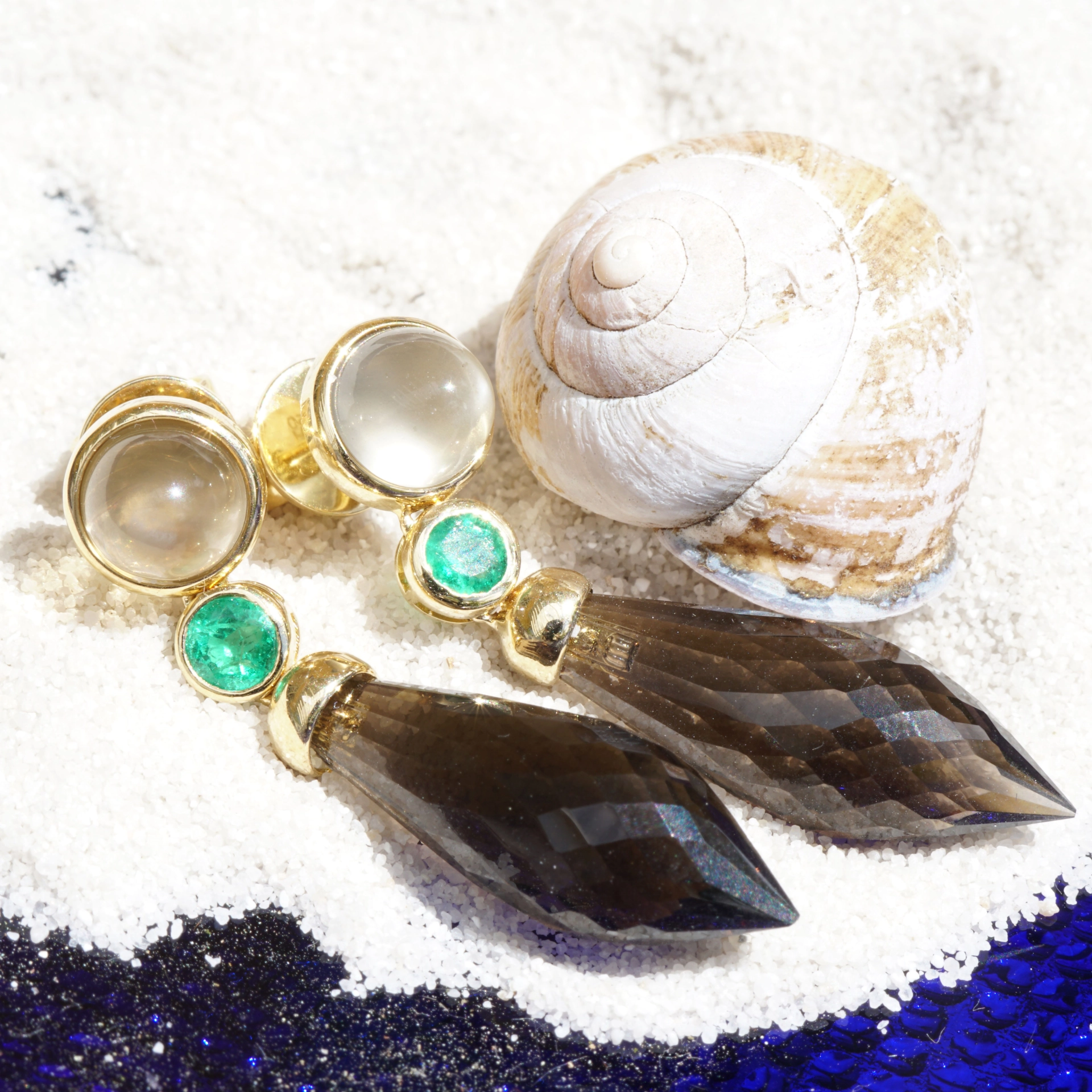 Moonstone Emerald Smokey Quartz Earrings 18 kt Yellowgold