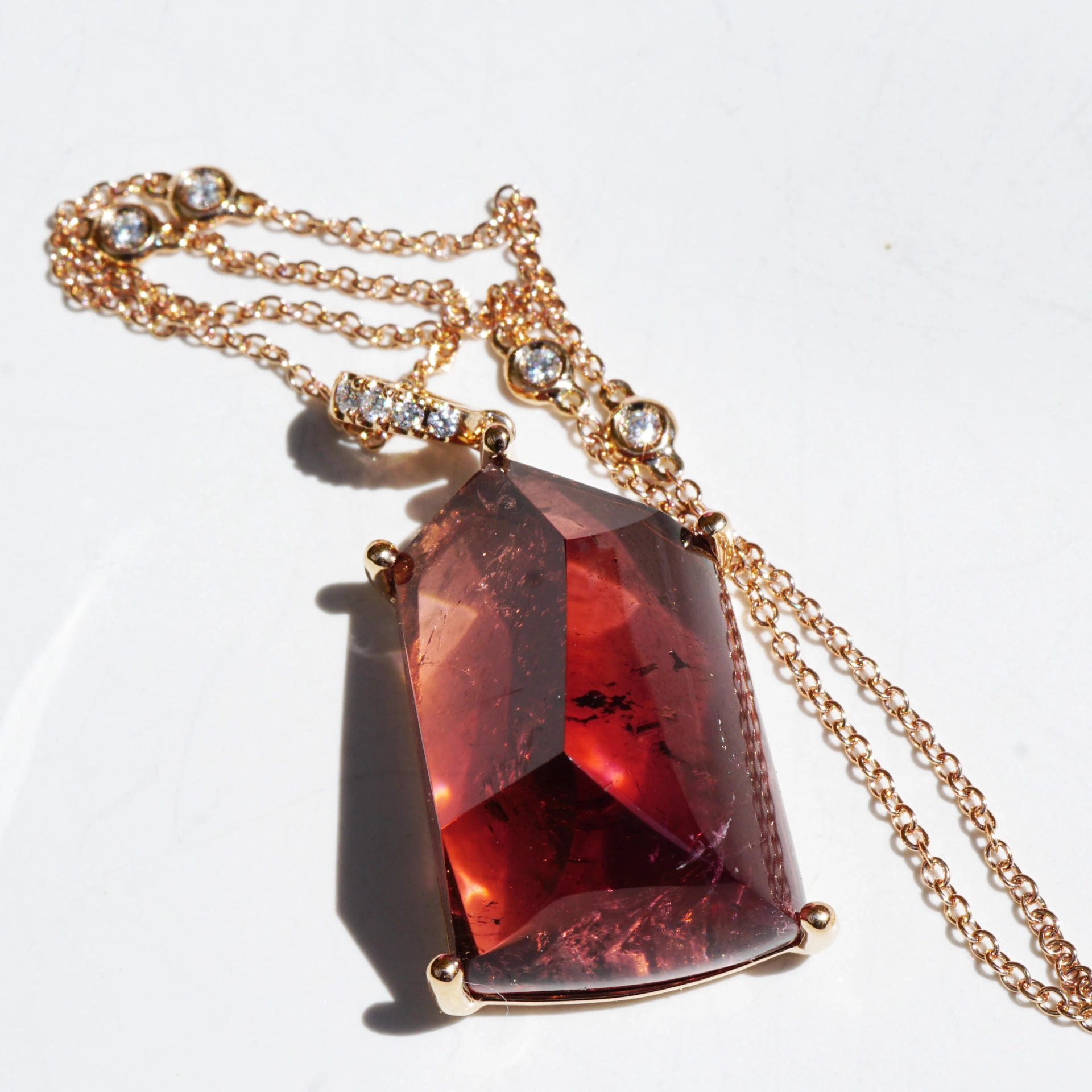 Turmalin Brillant Anhänger mit Brillant Kette in 750er Rosegold designed in Valenza mit Zert