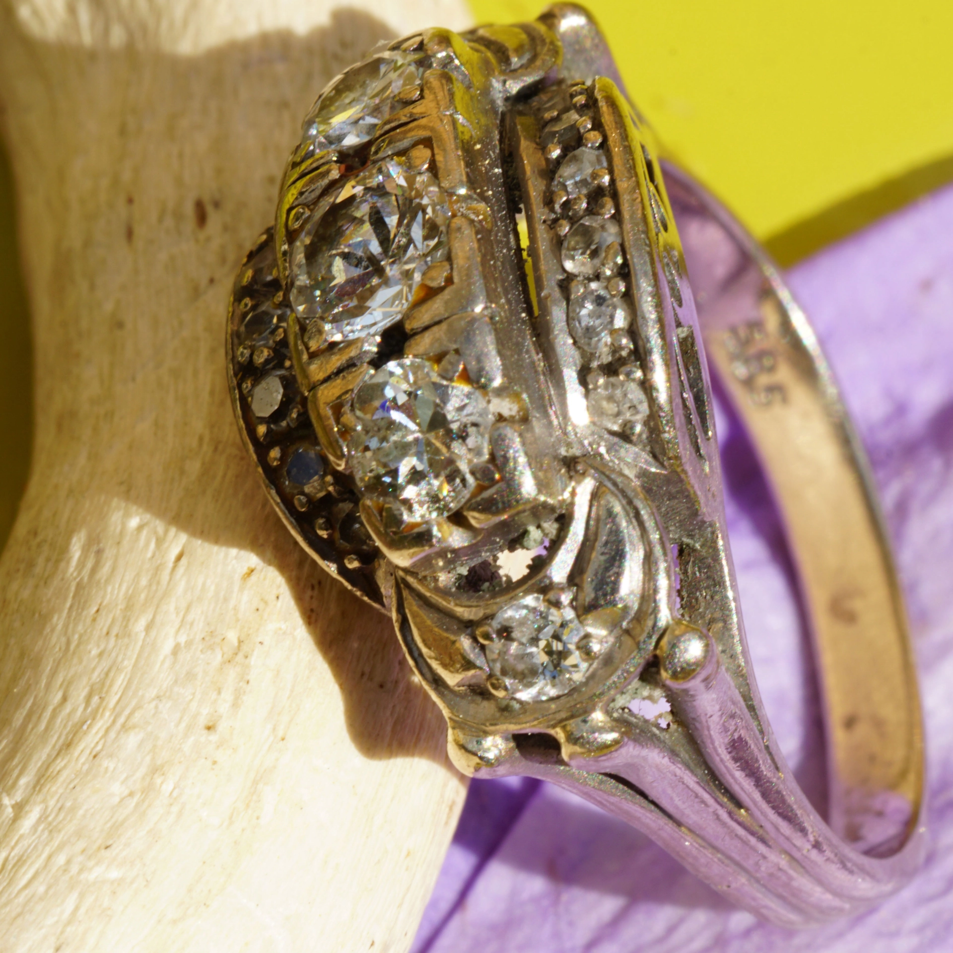Diamond Ring 1950 with 0.50 ct Diamonds....Art Deco Style