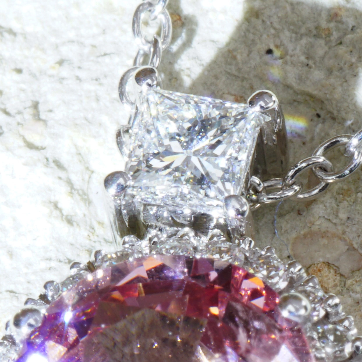 Spinel Diamond Necklace 3.46 ct AAA+....Great Luminosity 18 kt whitegold