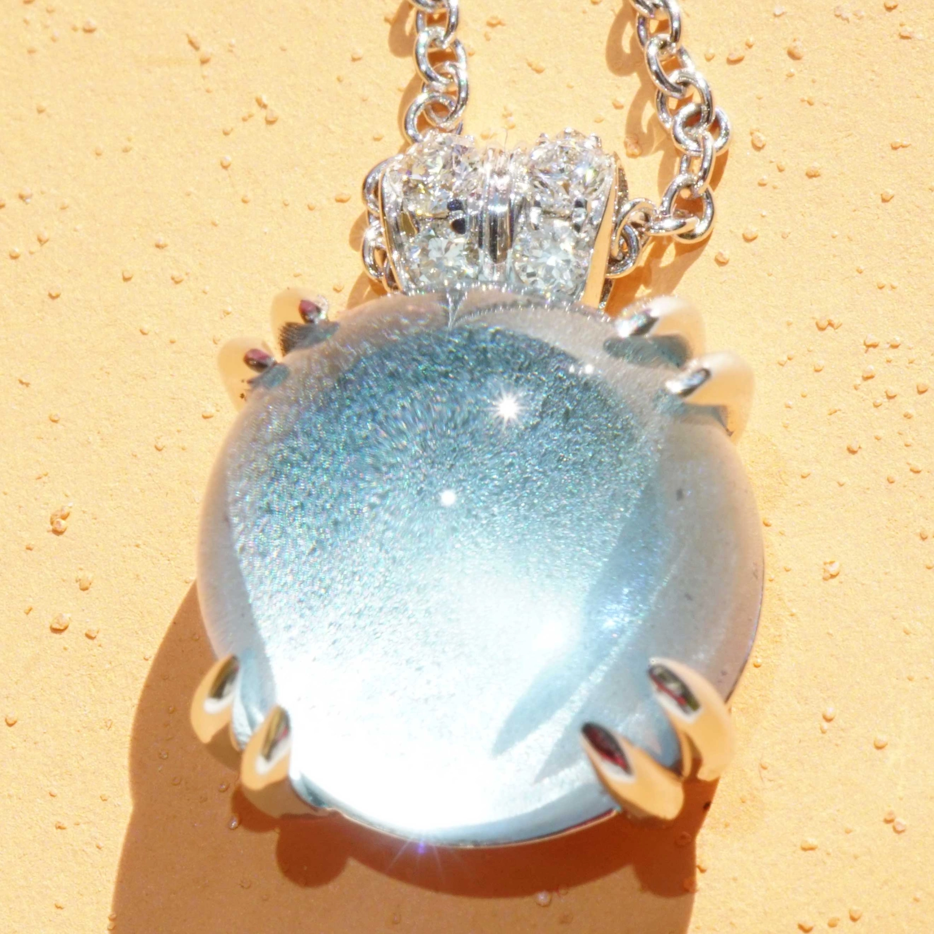 Aquamarine Brilliant Necklace 18 kt White Gold W / VS...sweet Bubbles..round Gemstone