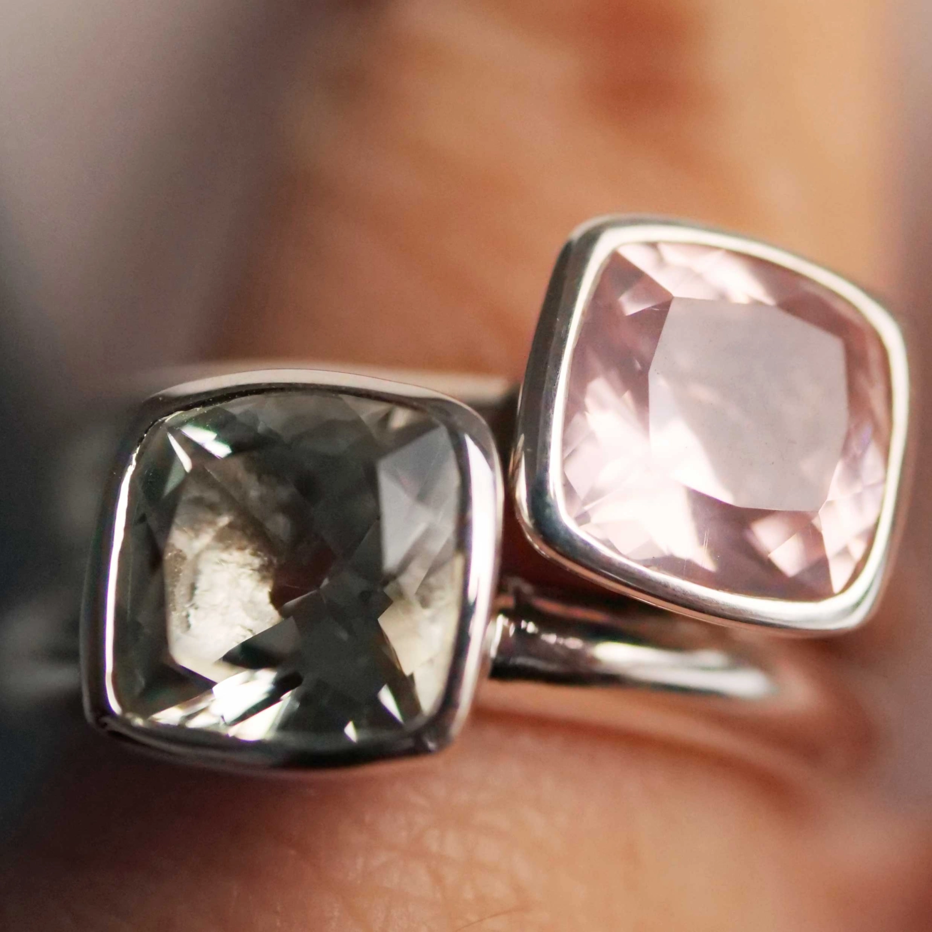 Chilango Ring Sparkling Stars 2 in solid 925 Silver with great Rosequartz