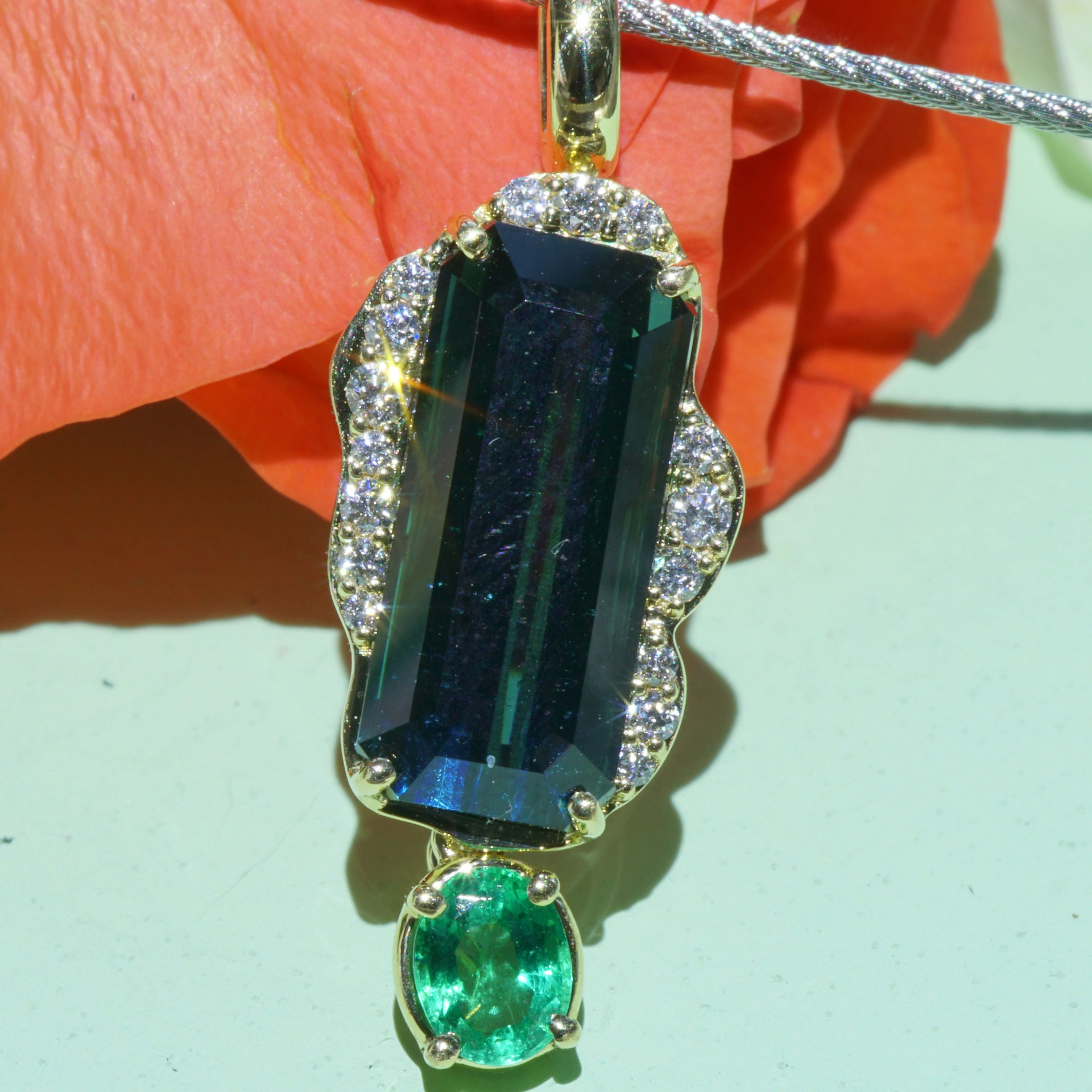 Tourmaline Emerald Pendant from Afghanistan 5.30 ct bicolor petrol blue green