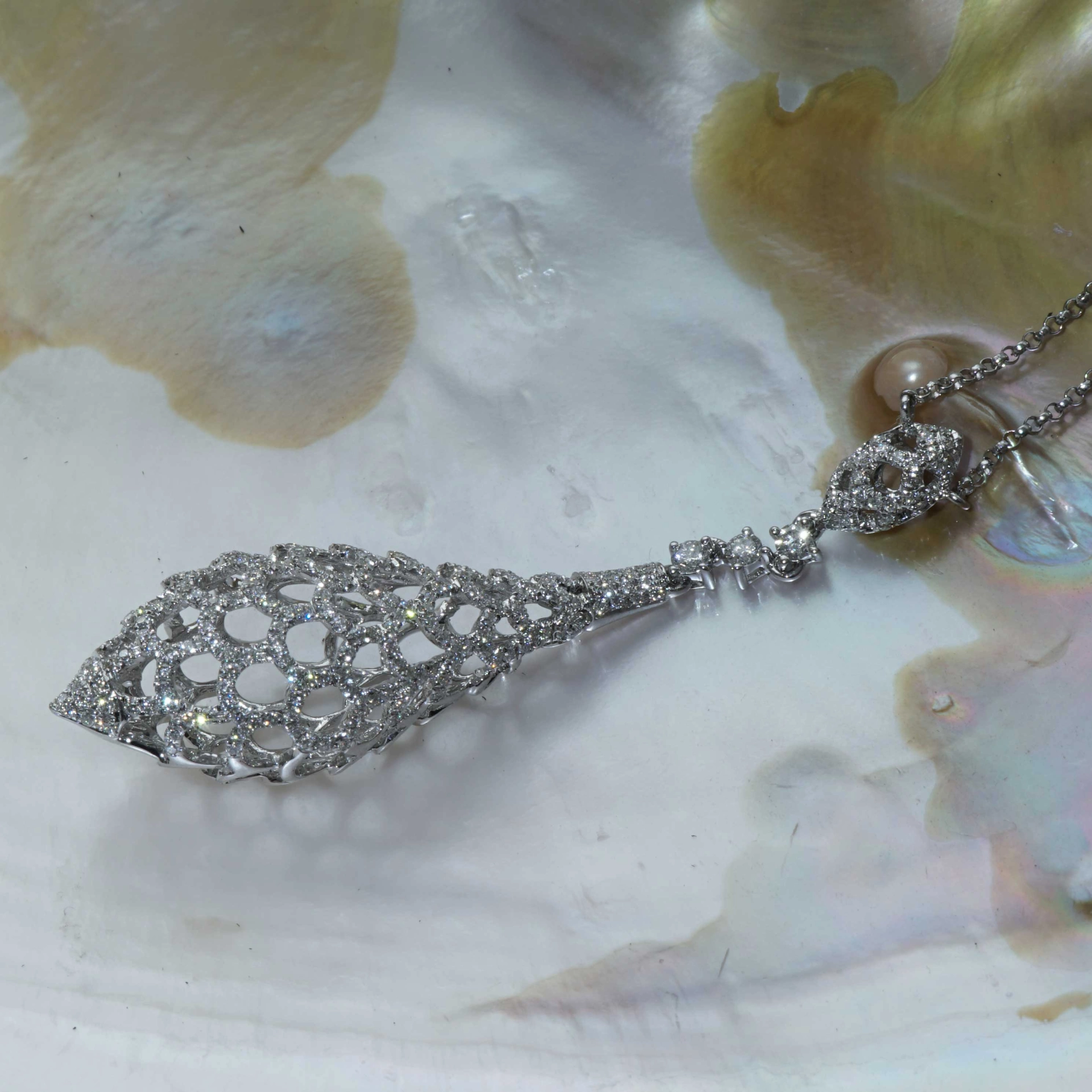 Brilliant pointed Pampel necklace 750 White Gold 1.10 ct TW-W VVS-VS exciting Grid Structure
