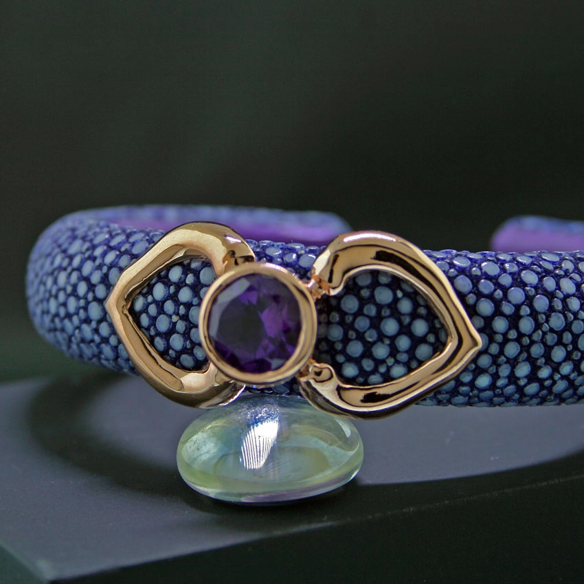 Amethyst-Rochenleder-Armreif, 925/-Silber