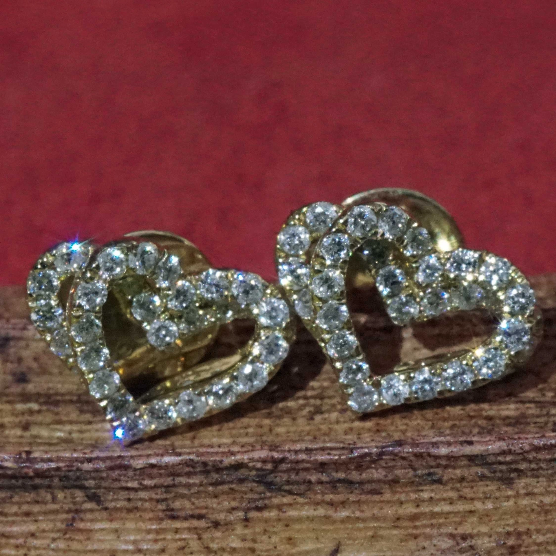 Double Heartbeat for the Ears....Brilliant Earring Studs total 0.56 ct 18 kt Yellow Gold