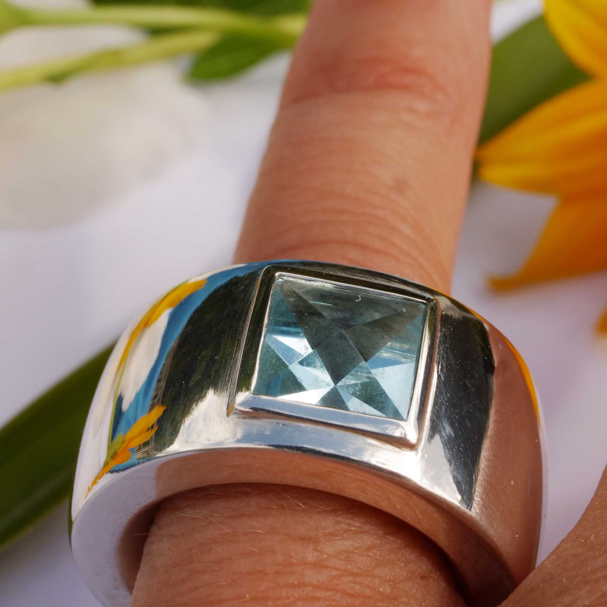 Original Schubart Blue Topaz Ring Düsseldorf 925 Silver 55 grams heavily polished
