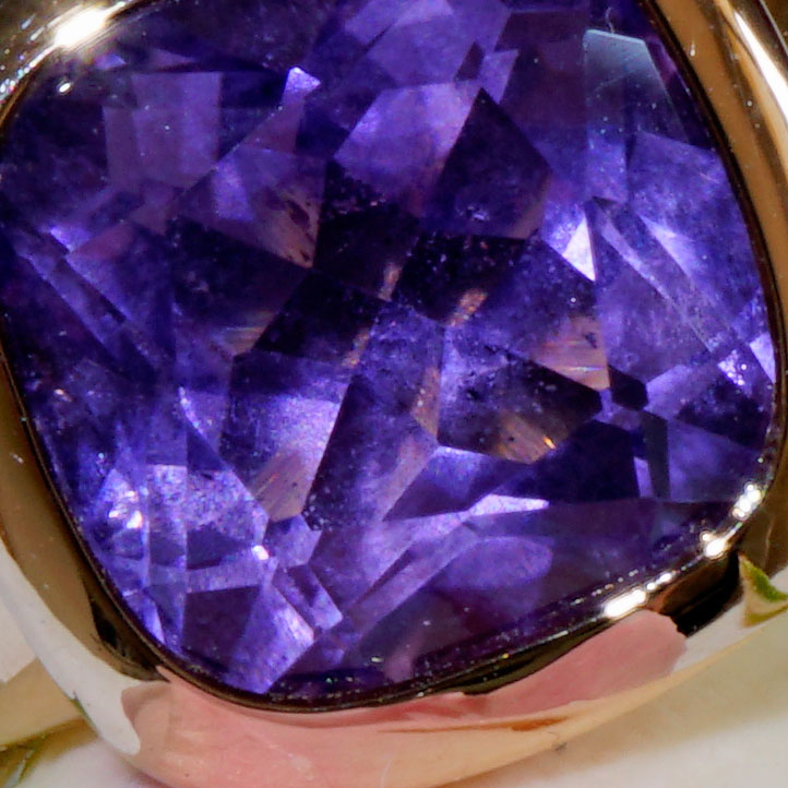 Amethyst Ring 750 Rose Gold Valenza..... bella Italia.... small Cardinal Ring... so trendy 