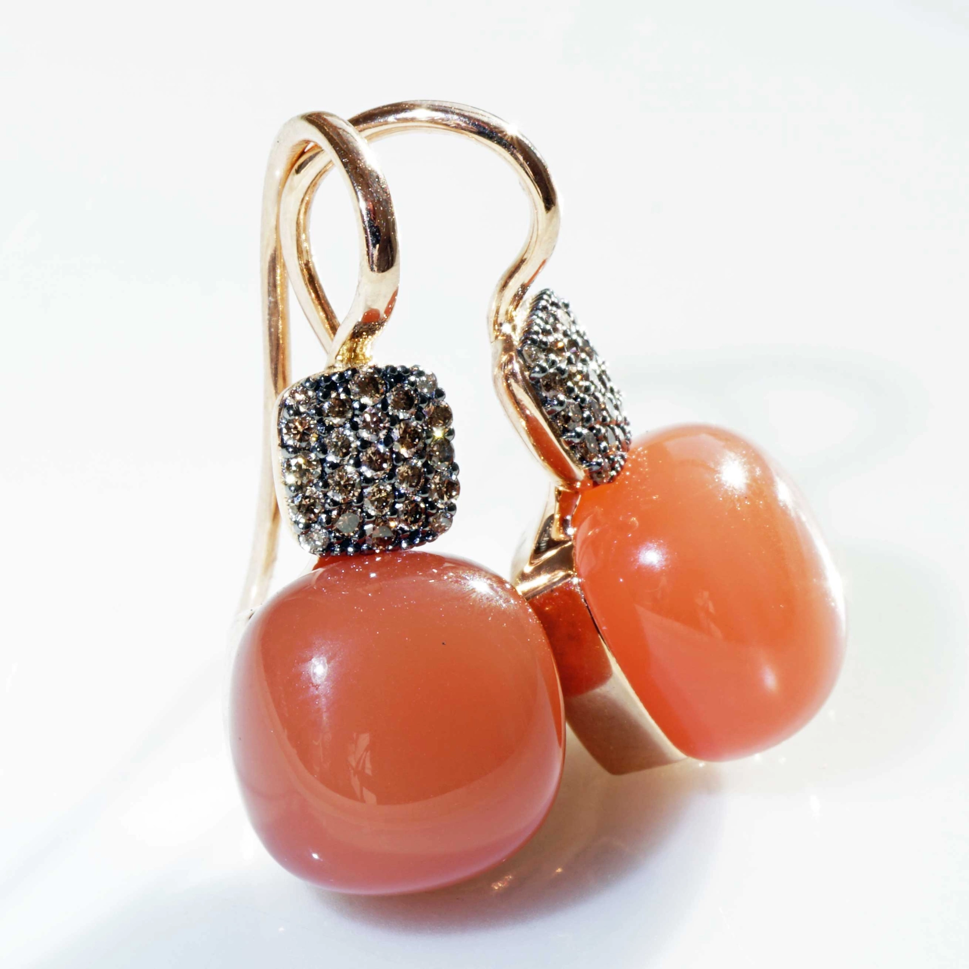 Moonstone Brilliant Earrings 18 kt Rose Gold...modern Design stunning 