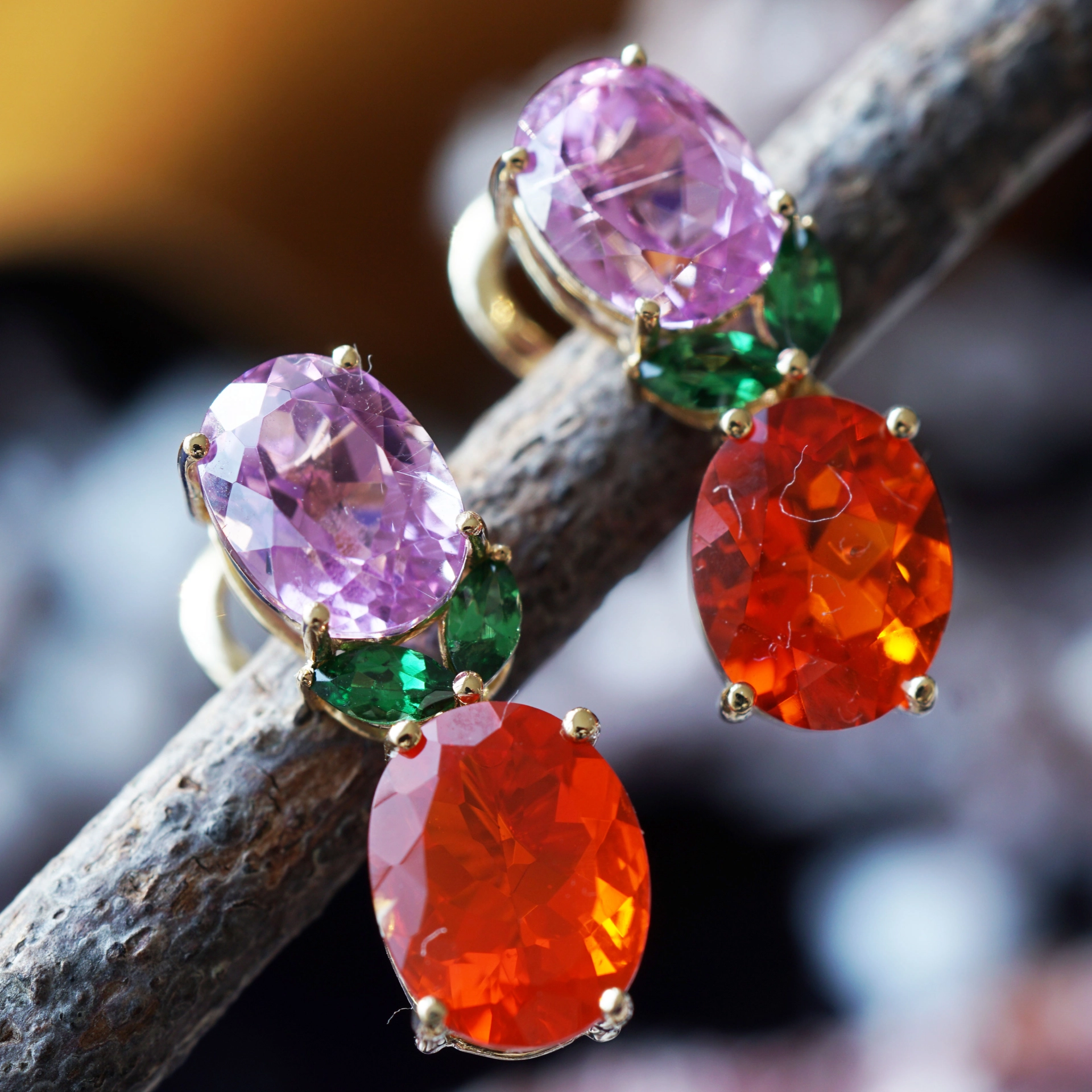 Kunzit Feueropal Demantoid Ohrstecker 750er Gold ......Day in Bali