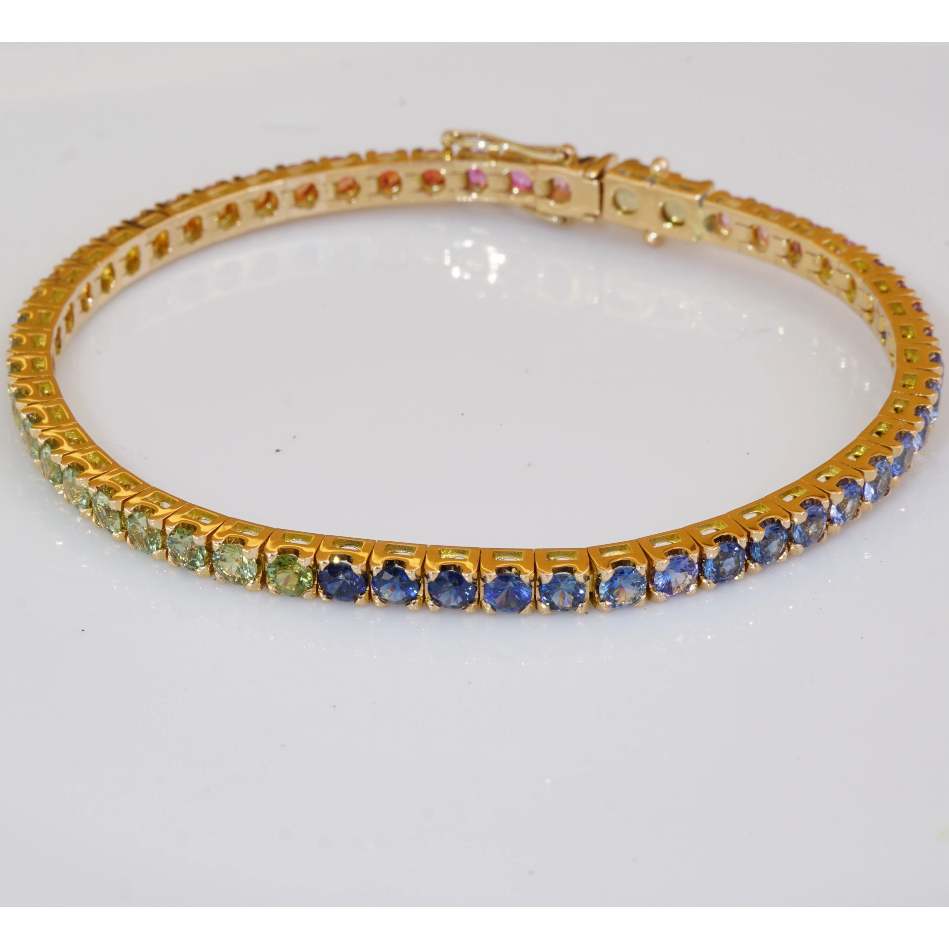 A Dream Journey in the World of Colors....Saphire Bracelet 18 Kt Rosegold