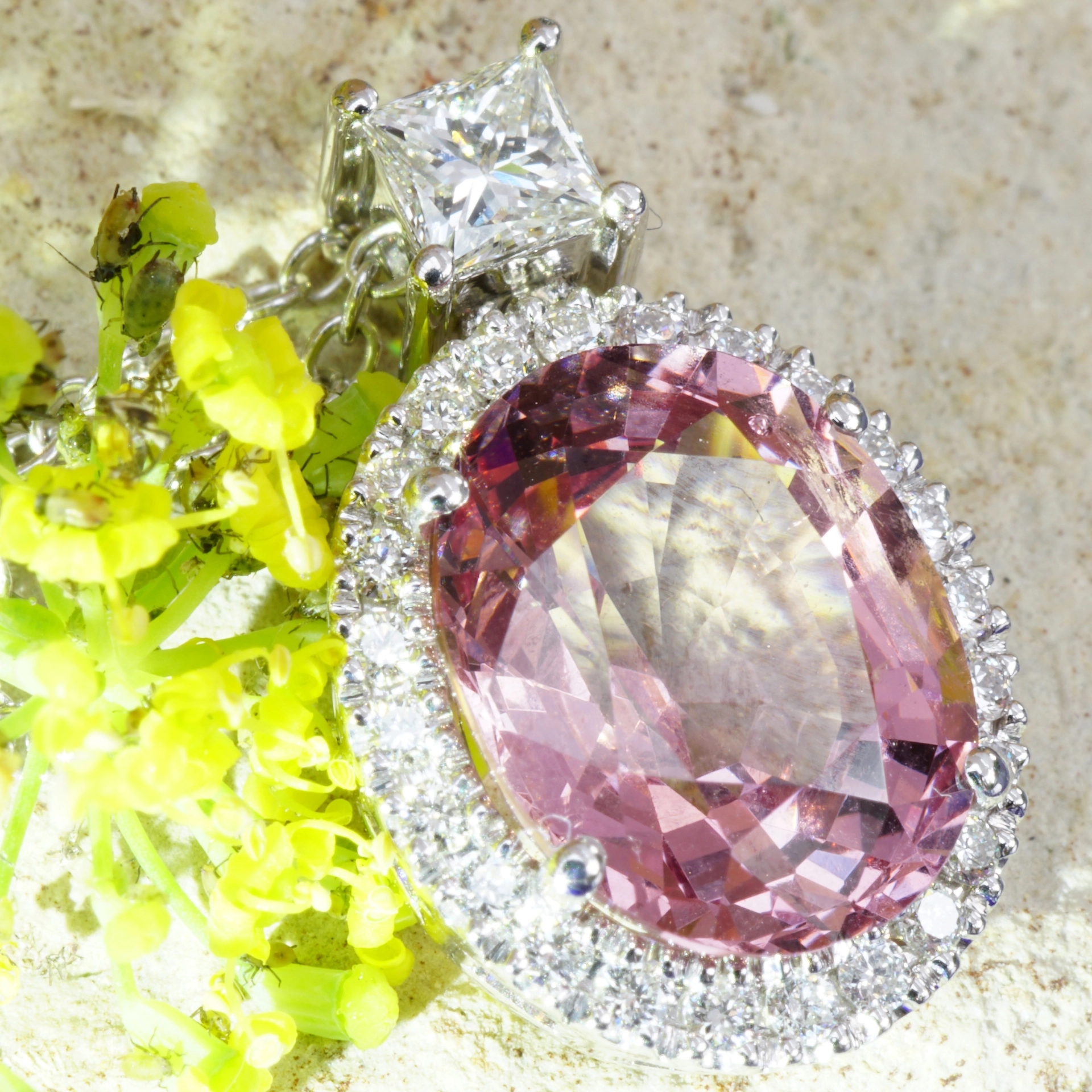 Spinel Diamond Necklace 3.46 ct AAA+....Great Luminosity 18 kt whitegold