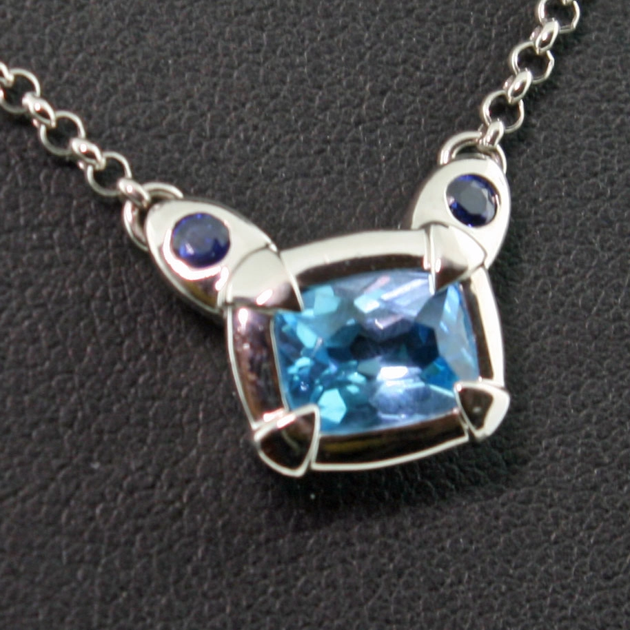 Topas-Saphir-Collier-900er Platin-850er-Platin