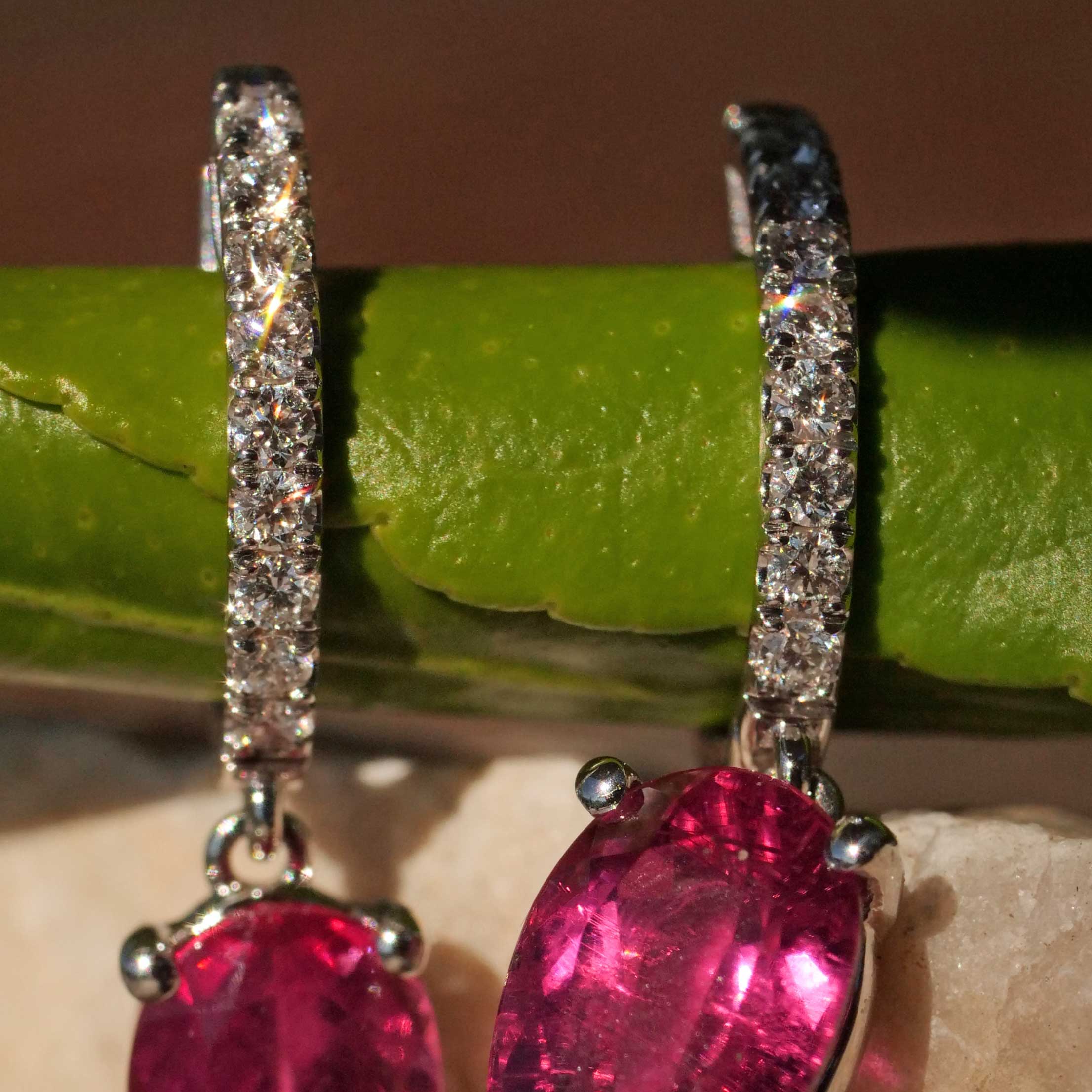 Rubelith Brilliant Earrings 3.59 ct 0.25 ct - great quality pink-red 750 White Gold...ultra beautiful