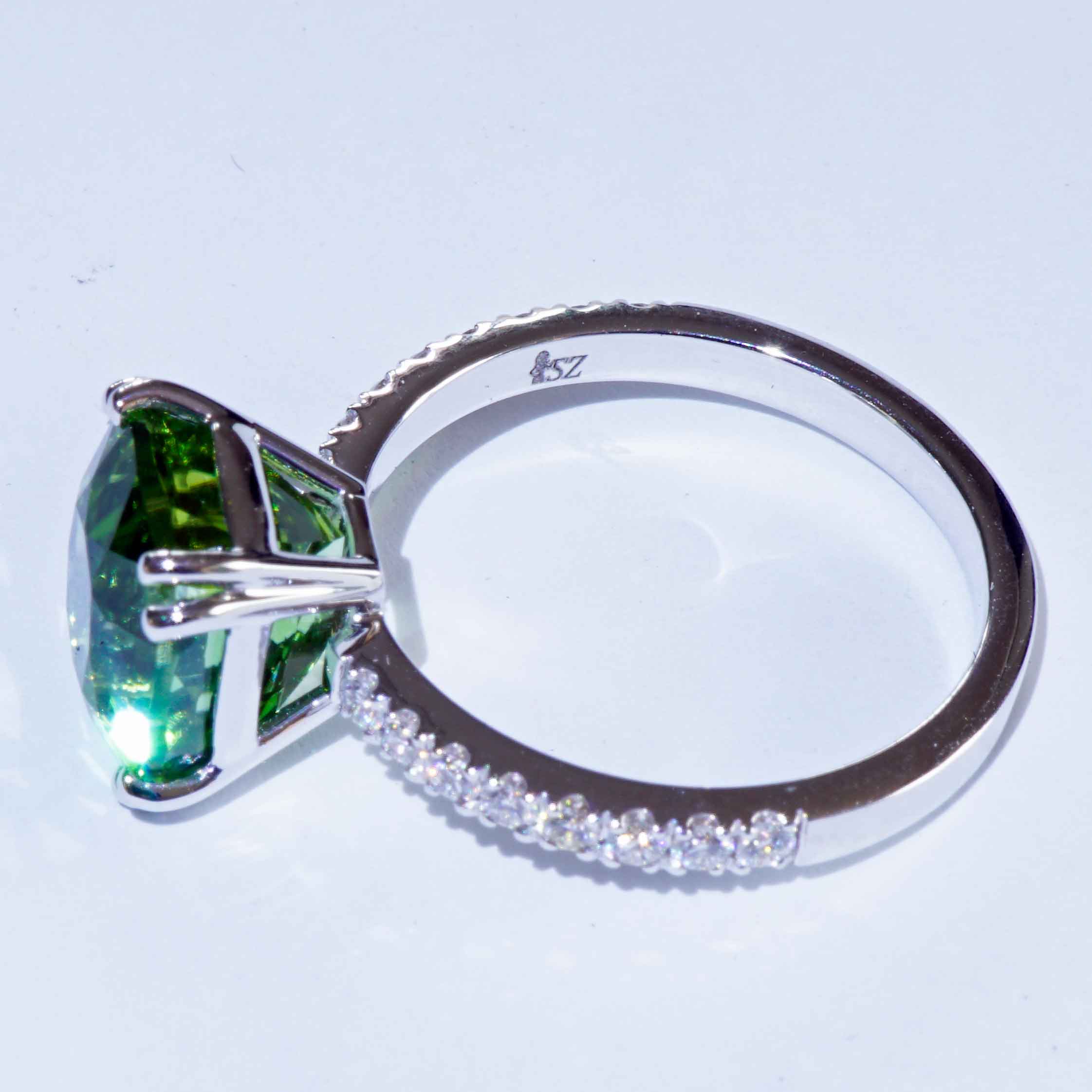 Lagun Green-Blue Tourmaline Brilliant Ring 750 white gold 4.86 ct 0.33 ctTop Quality from Afghanistan