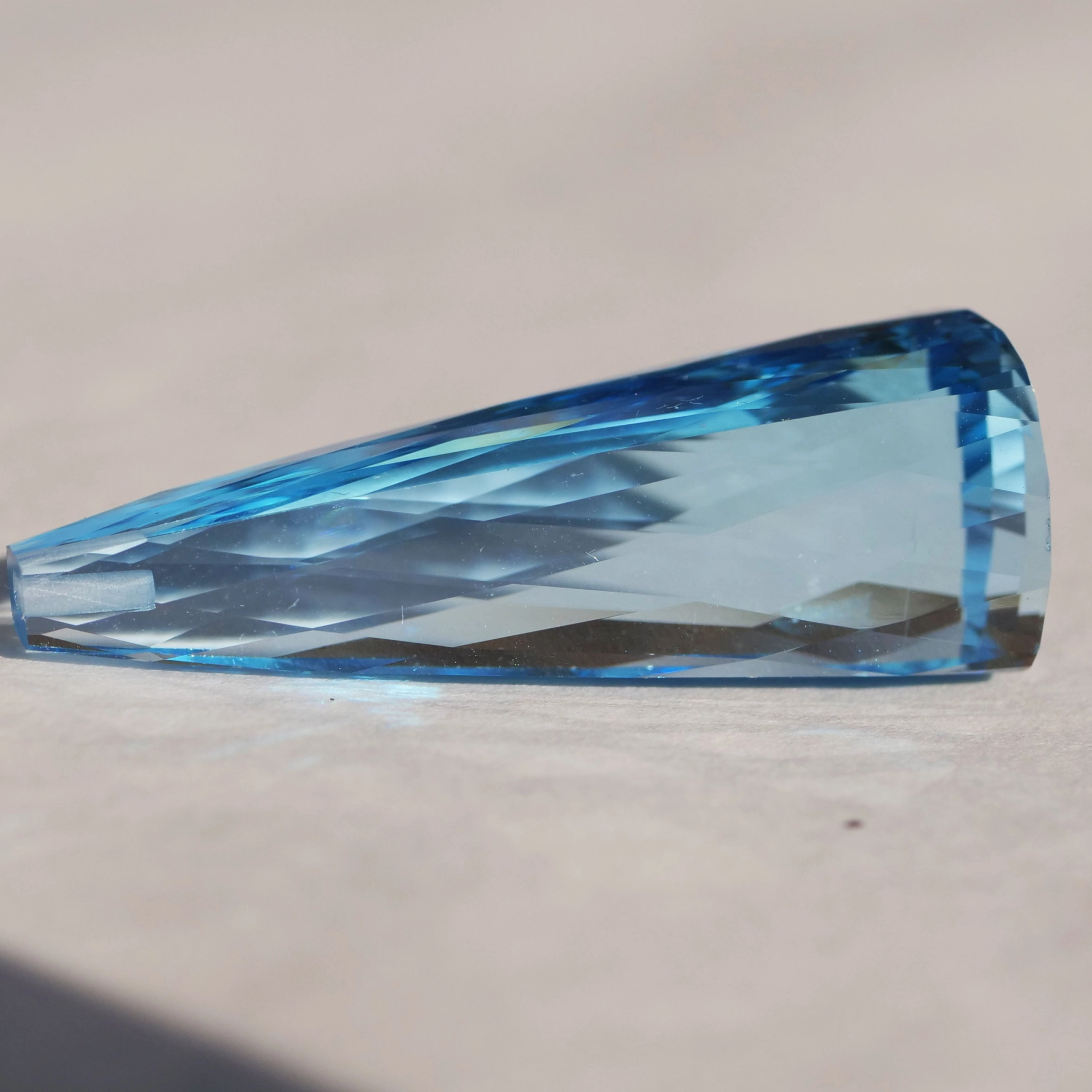 Bluetopas Tear Drop Swiss blue 28 ct very special