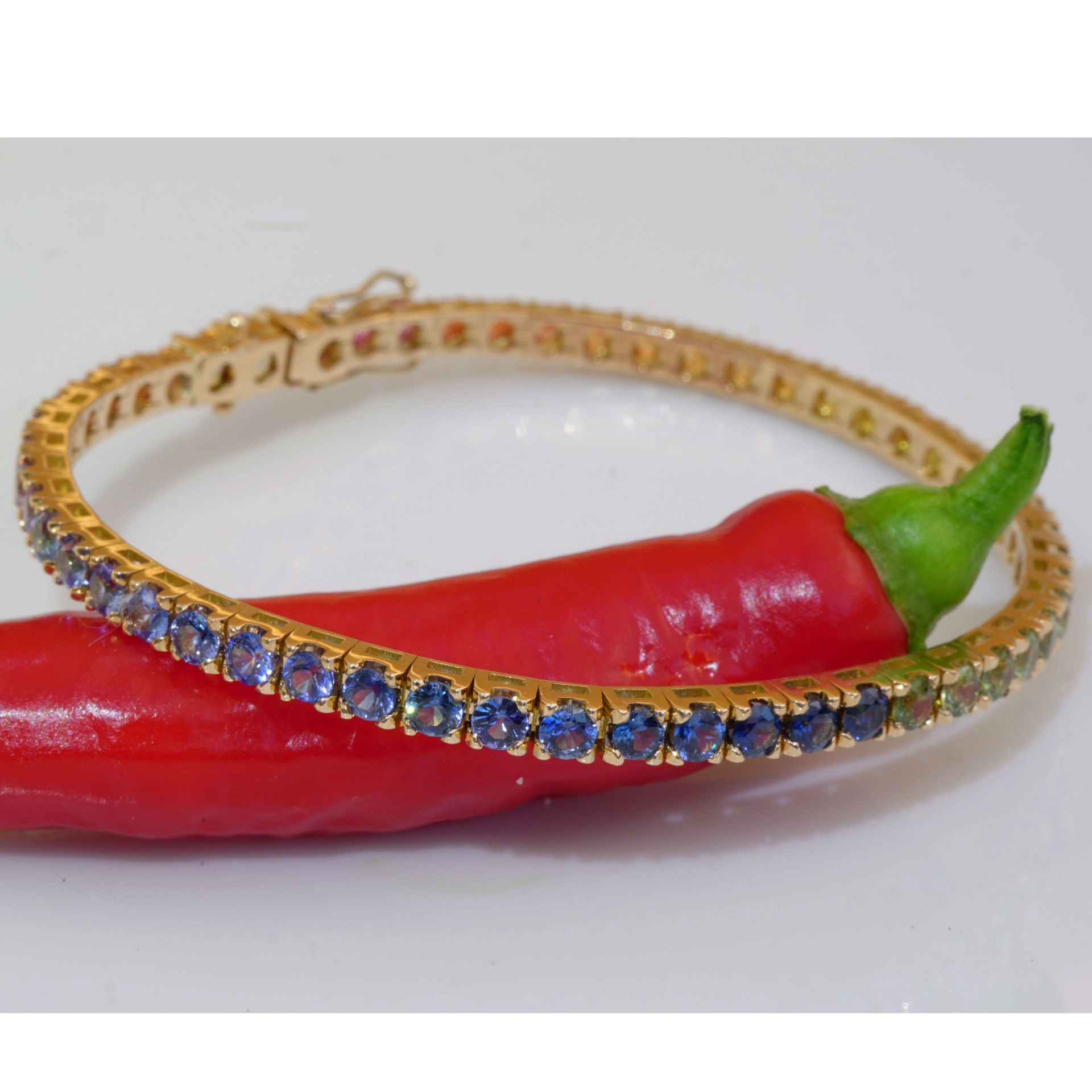 A Dream Journey in the World of Colors....Saphire Bracelet 18 Kt Rosegold