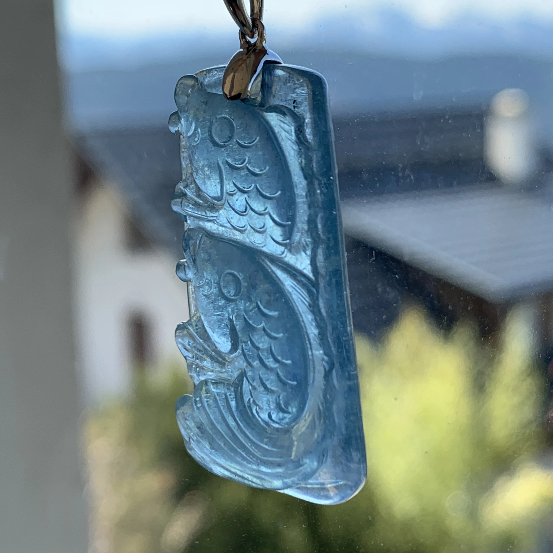 Aquamarin Anhänger 750er Weissgold ....Fische im Wasser intensivfarben blau