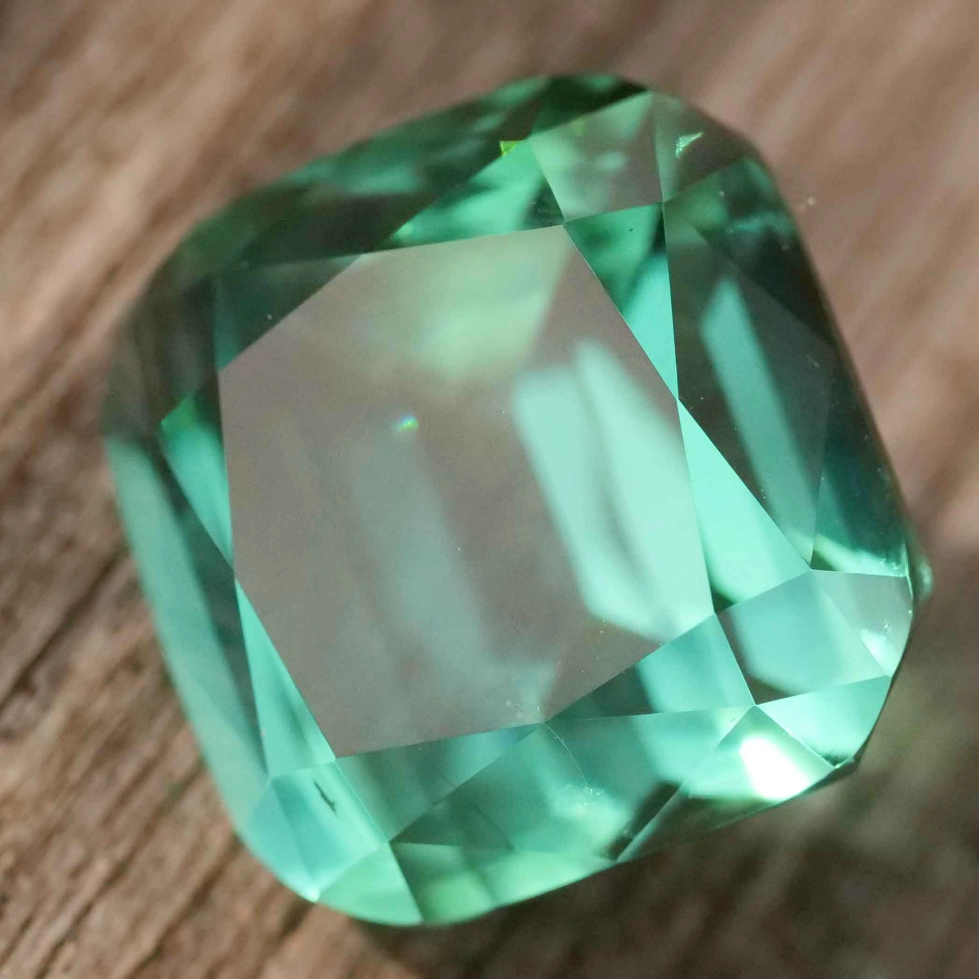 Lagoon Tourmaline in the super Class AAA+ 21.56 ct Afghanistan 98% pure Investment Gemstone