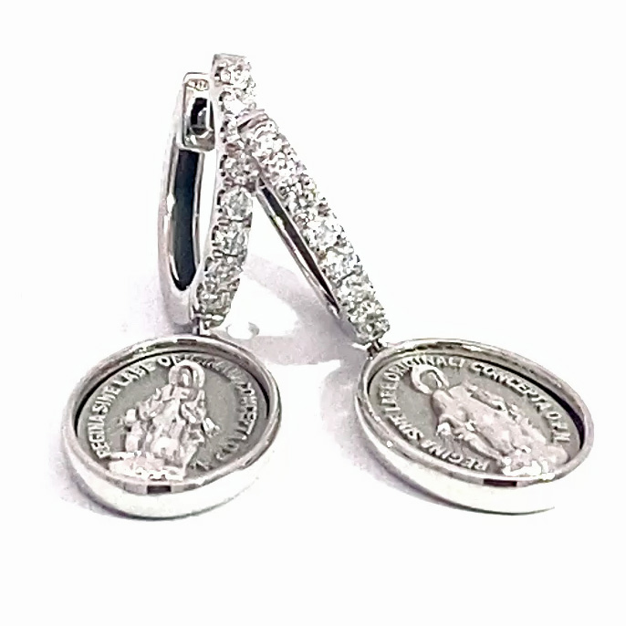 Style Icon Brilliant Madonna Earrings 750 White Gold 0.30 ct TW VS