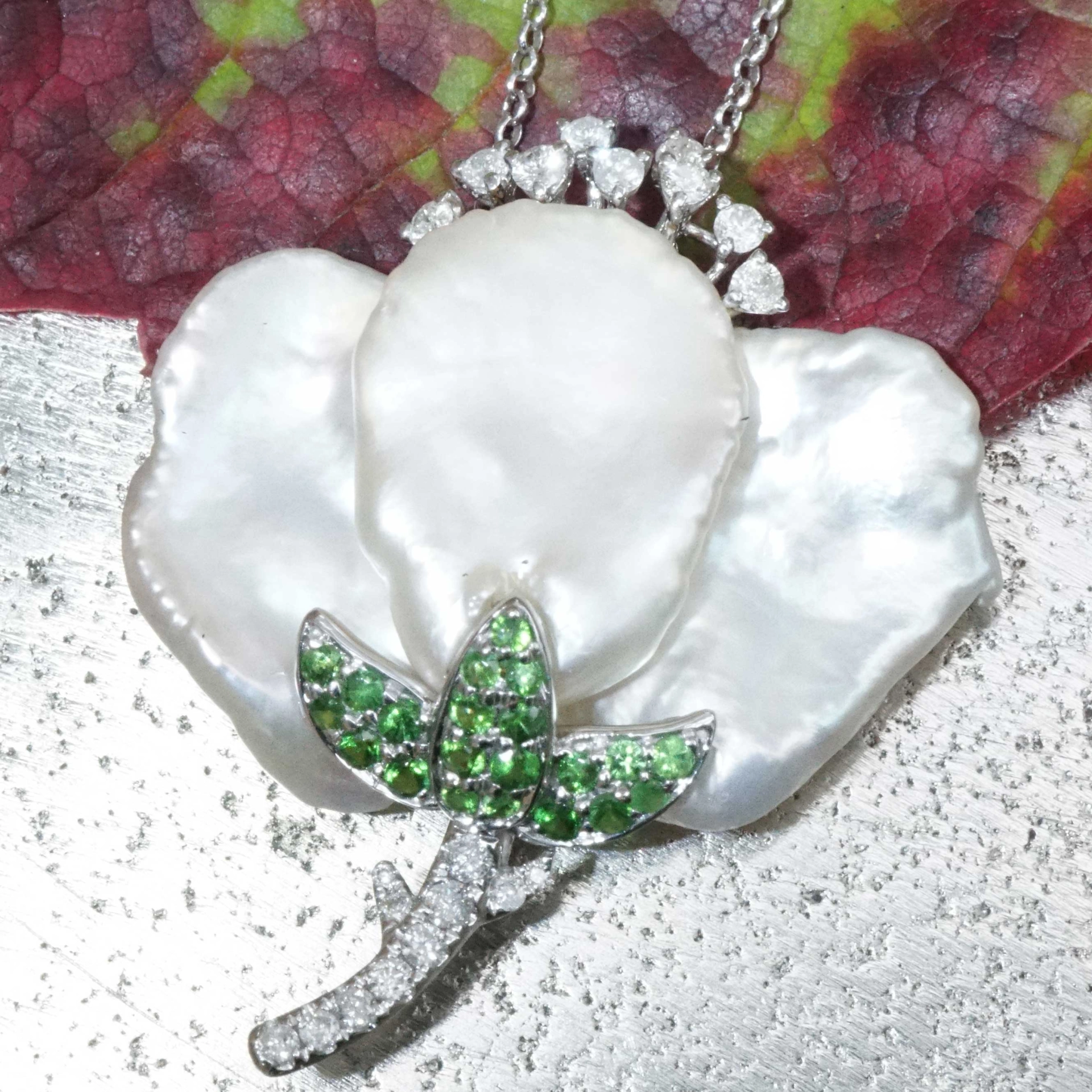 Pearl Diamond Tsavorite Necklace 18 kt White Gold...forever frozen