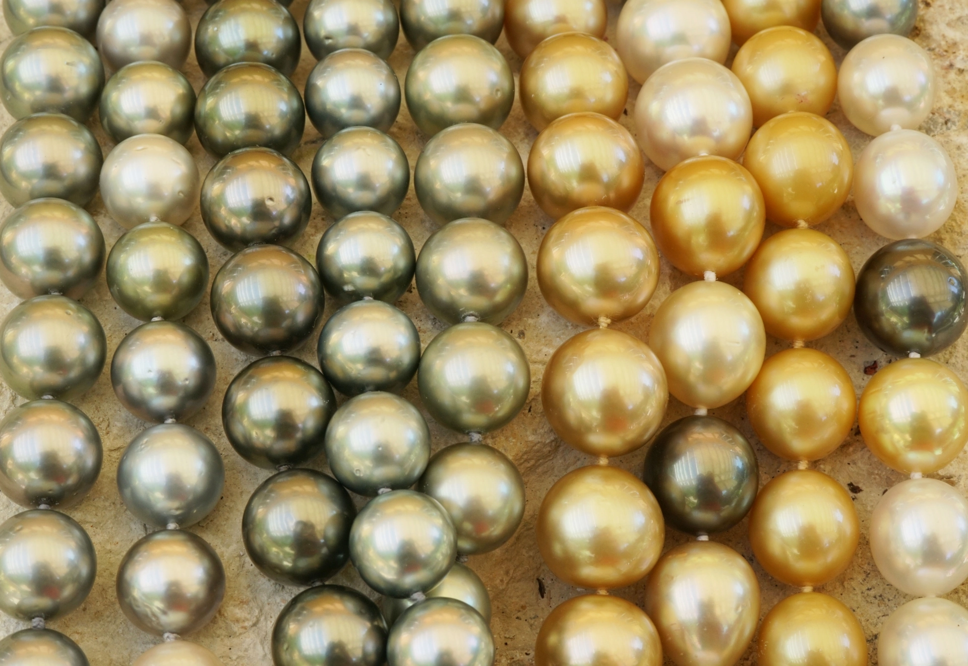 SÜDSEE Zuchtperl Collier AAA+ GOLD TOP NATURFARBE 14,1-11 mm überragend schön