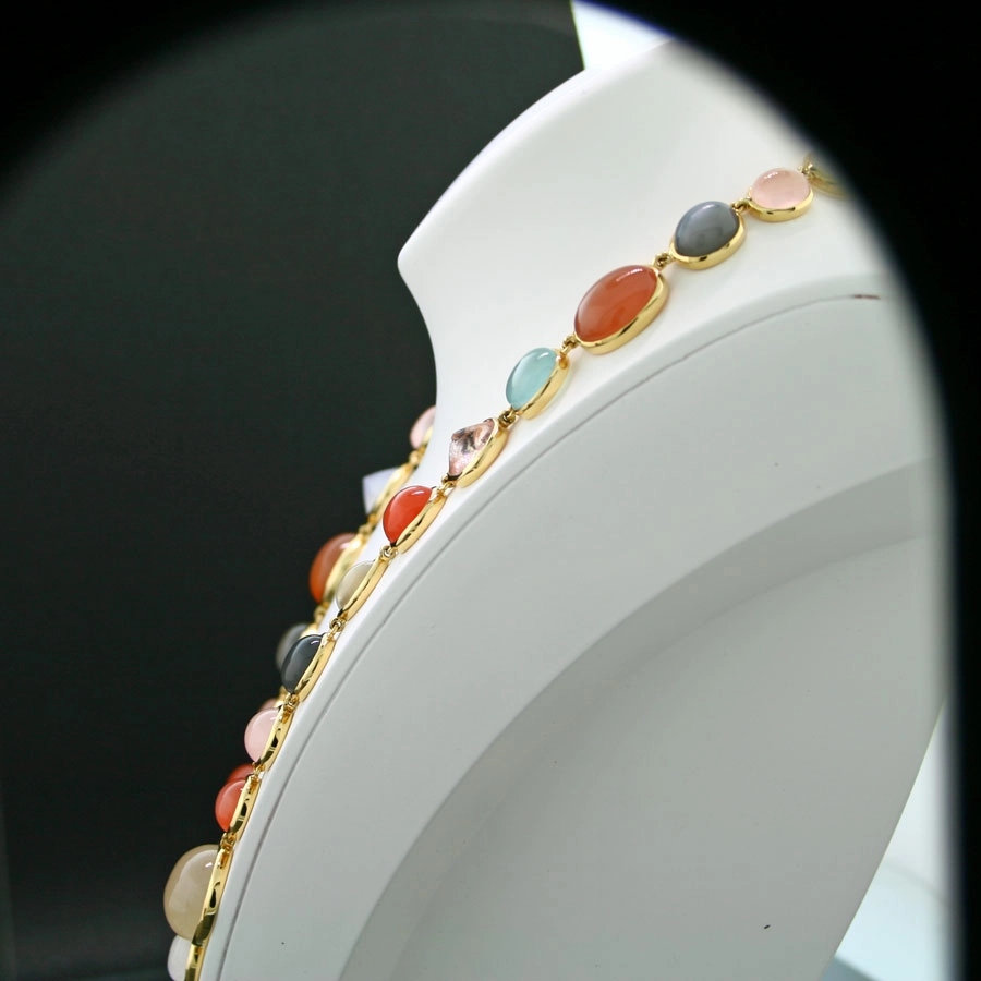 Mondsteincollier, 750/-GG.