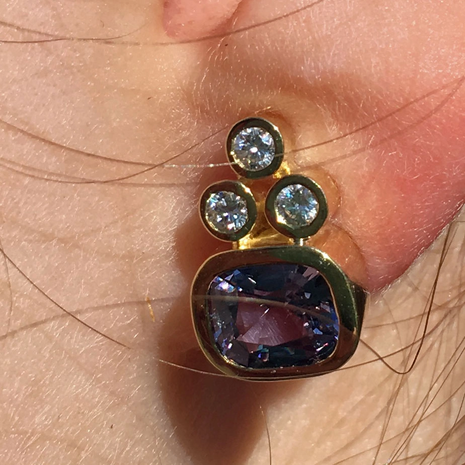 Farbenjäger Kollektion*Iris blue*Spinell Brillant Ohrstecker 585er Gold total 2.49ct