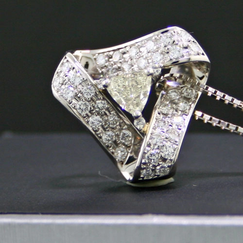 Platin-Anhänger, 900/-Platin
