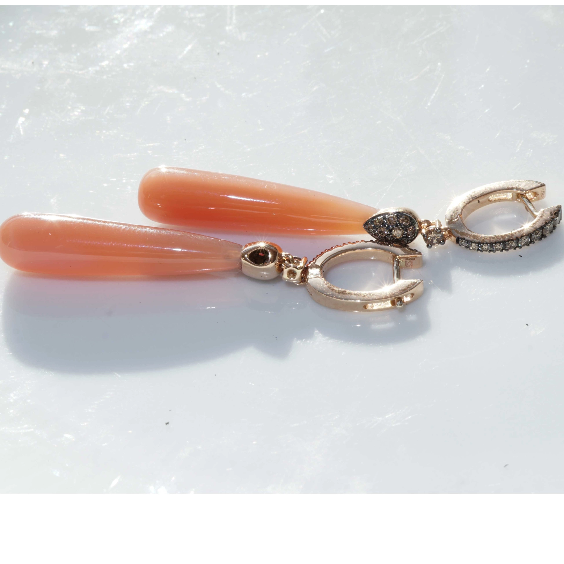 Moonstone Brilliant Earring 18 kt Rosegold stunning Design