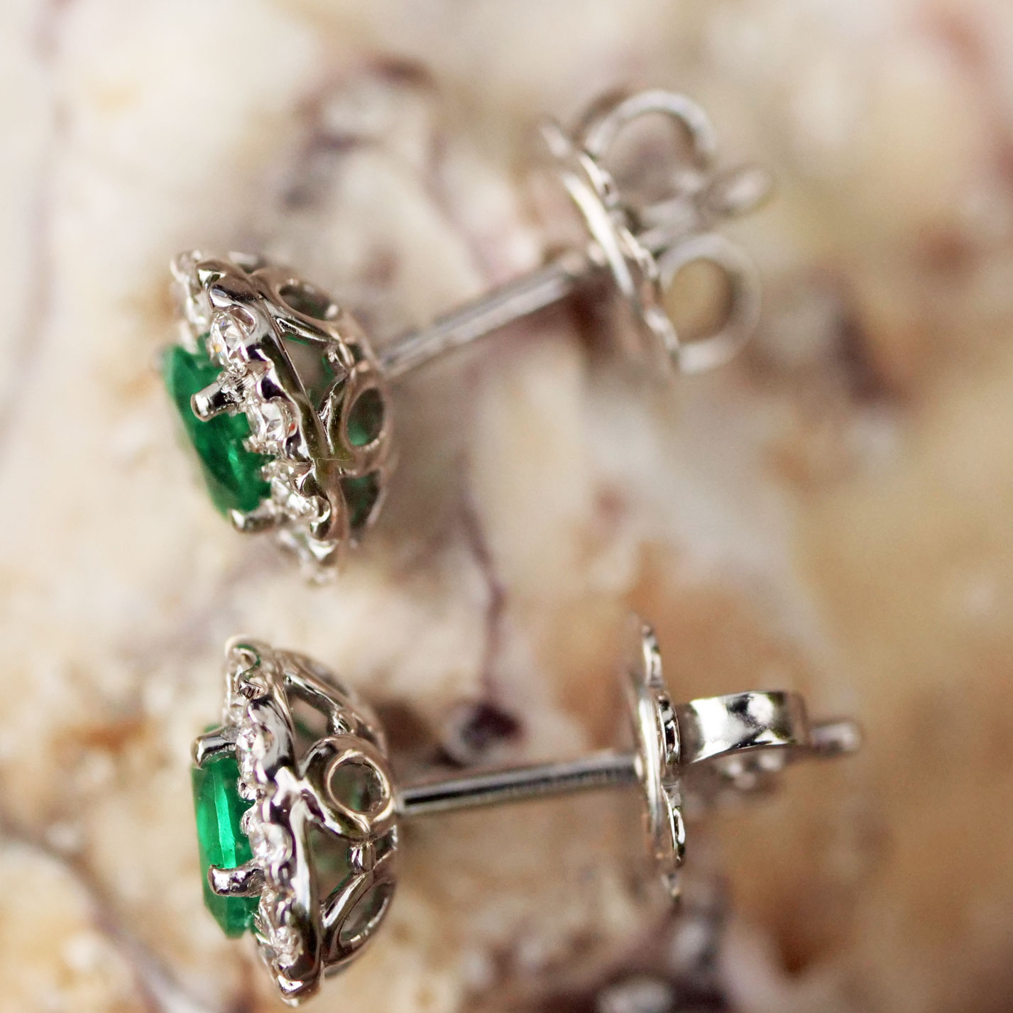 Panjshir Emerald Brilliant Halo Stud Earrings 750 White Gold 0.47 ct 0.27 ct AAA+ Most Beautiful Emerald Color Forever